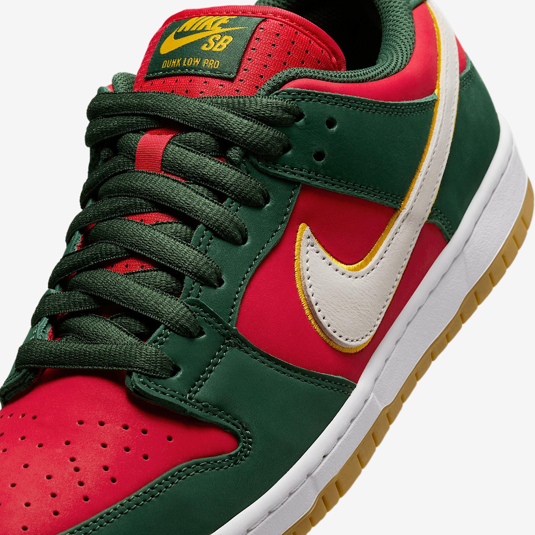Men's Nike SB Dunk Low Pro Premium Skate Shoes Product Image