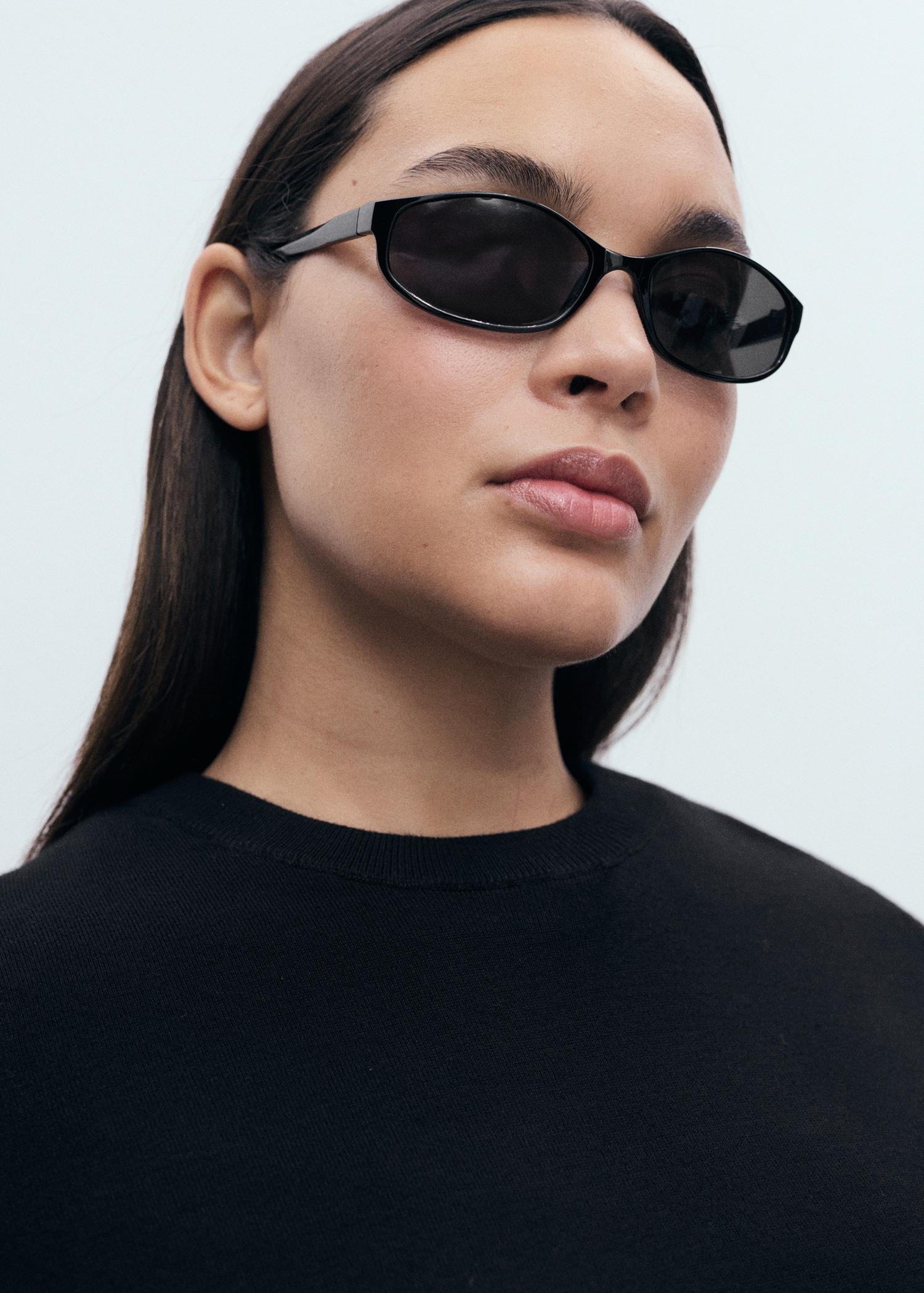 Short-sleeved fine-knit sweater - Women | MANGO USA Product Image