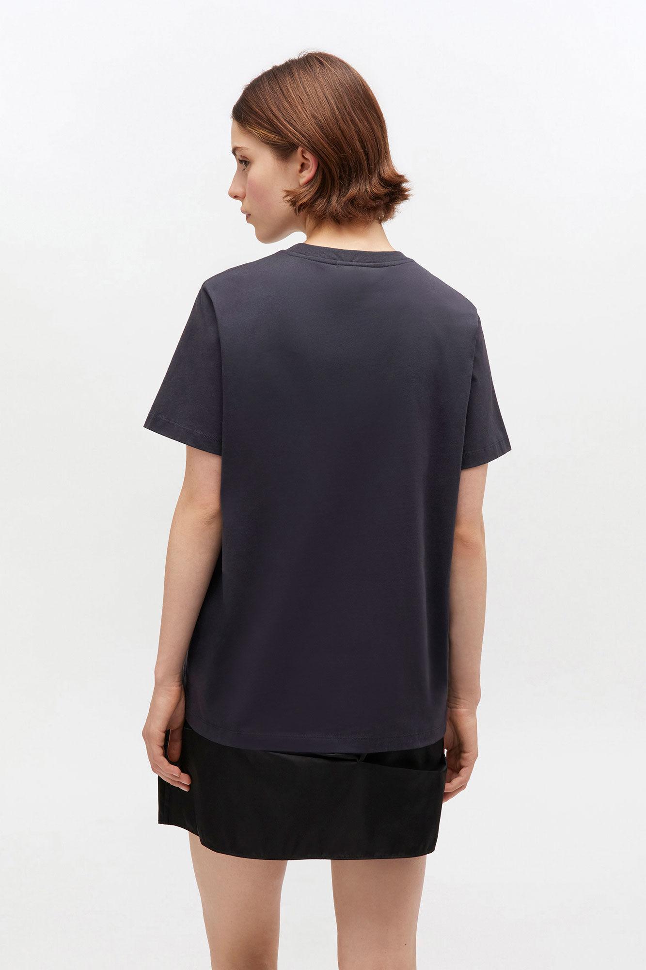 Black Rose T-shirt Product Image