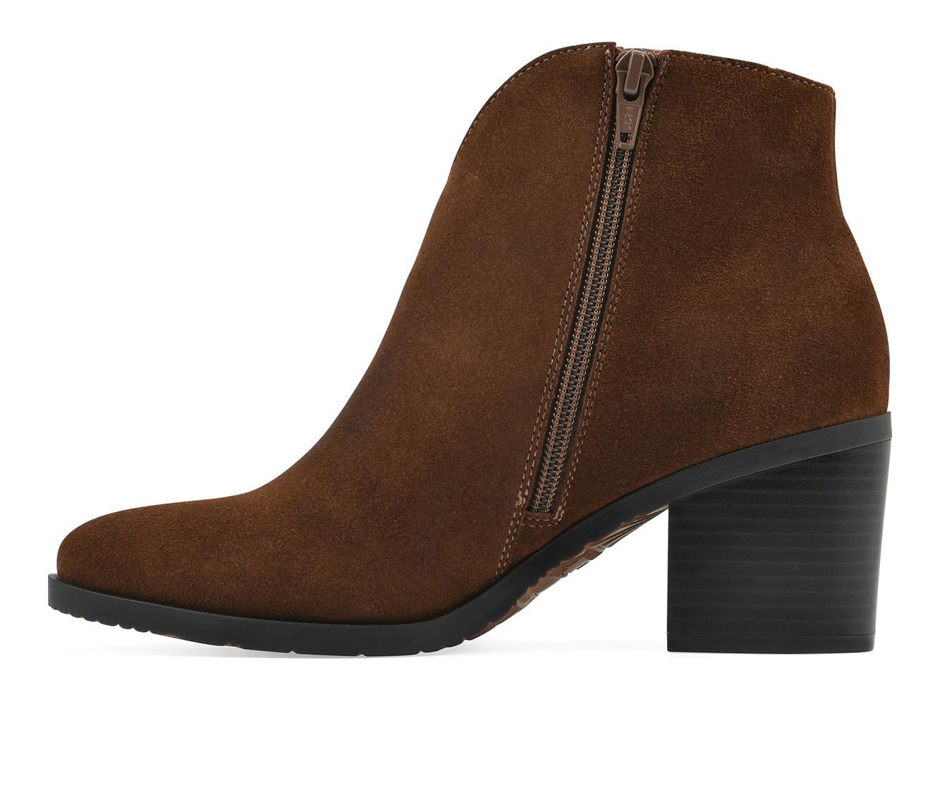 Women's White Mountain Tattle Booties Product Image