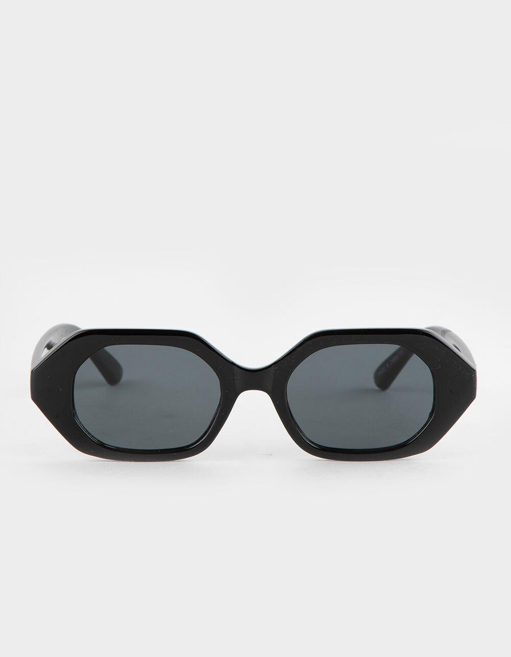RSQ Cocina Geometric Sunglasses - BLACK Product Image