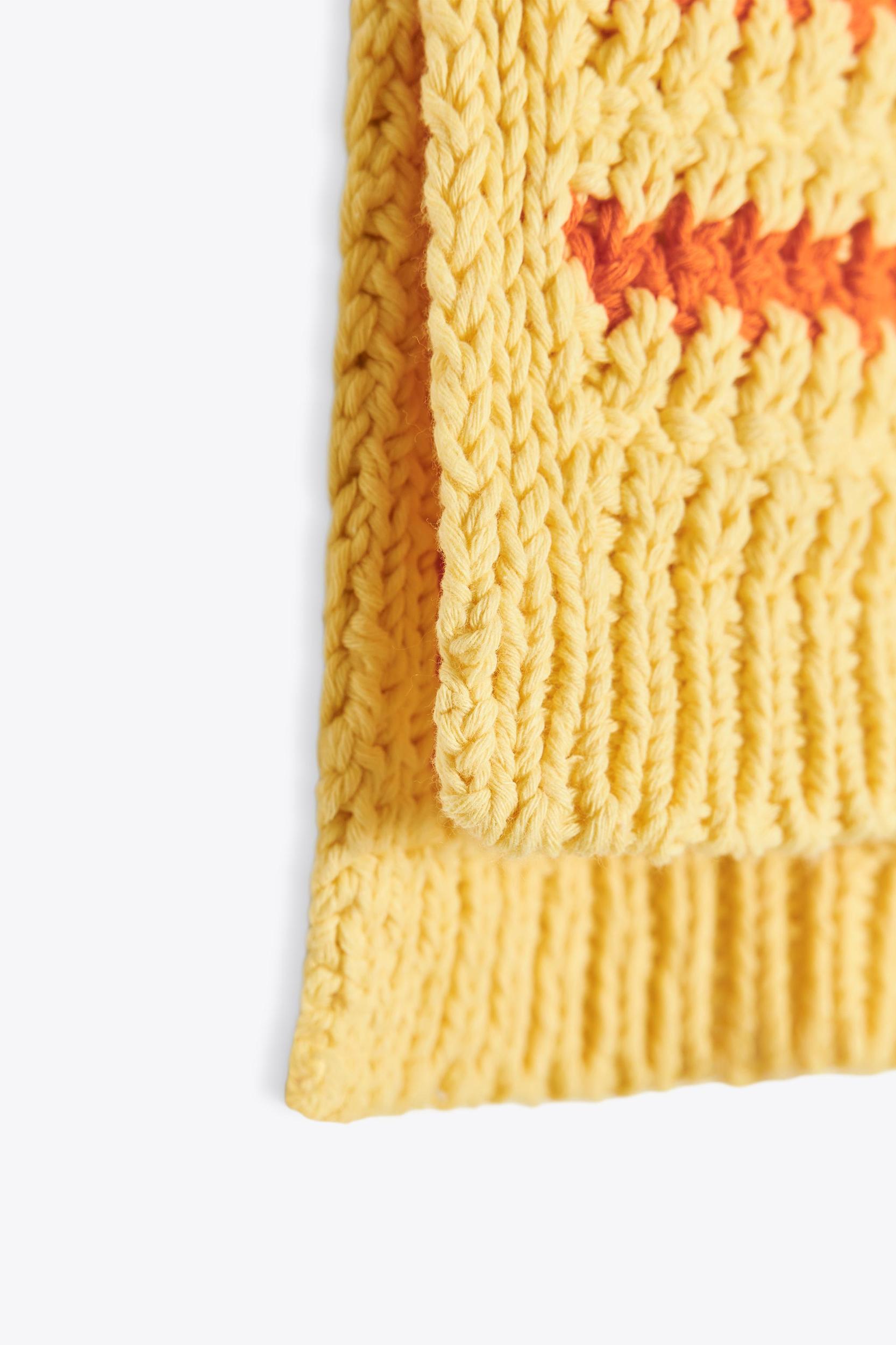 STRIPED KNIT TOP Product Image