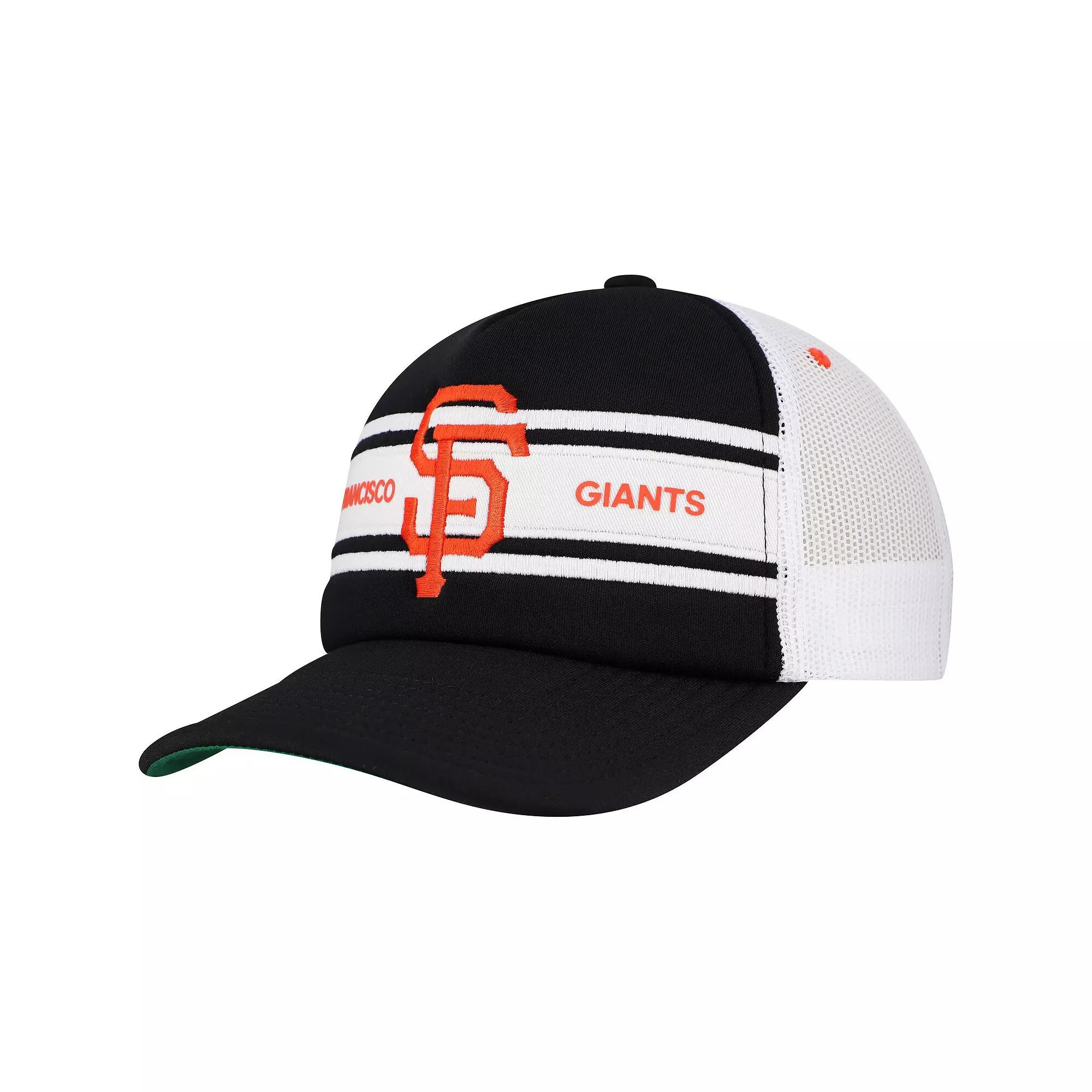 Men's   Black San Francisco Giants Sideline Trucker Adjustable Hat Product Image