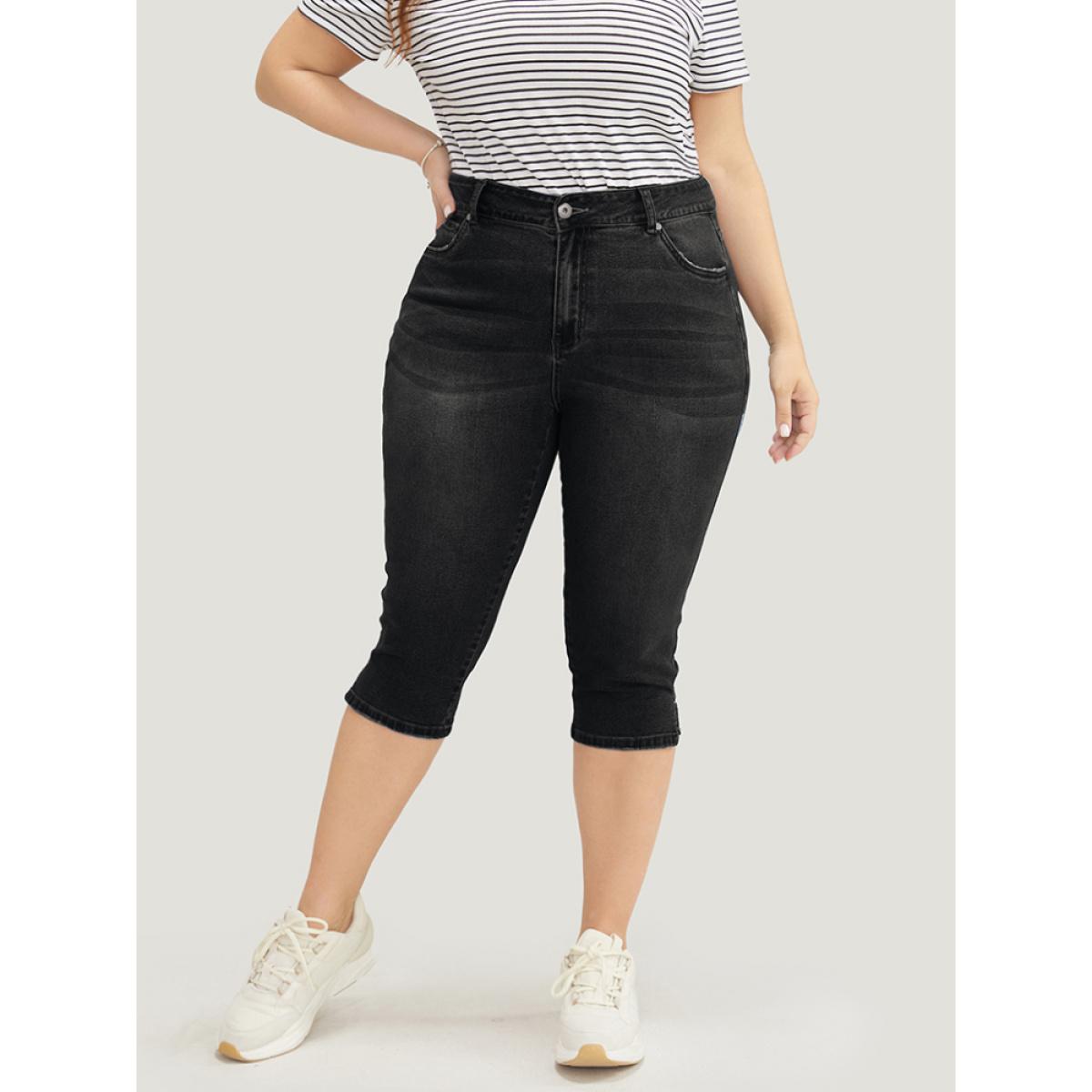 Plus Size Very Stretchy Medium Wash Split Hem Knee Denim Shorts Women Black High stretch Dailywear Pocket Casual Denim Shorts BloomChic 20/2X Product Image