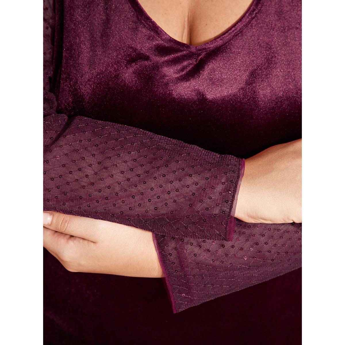 Plus Size Solid V Neck Sequin Velvet Dress Without Belt Scarlet Women Dating V-neck Long Sleeve Curvy Midi Dress BloomChic 14-16/1X Product Image