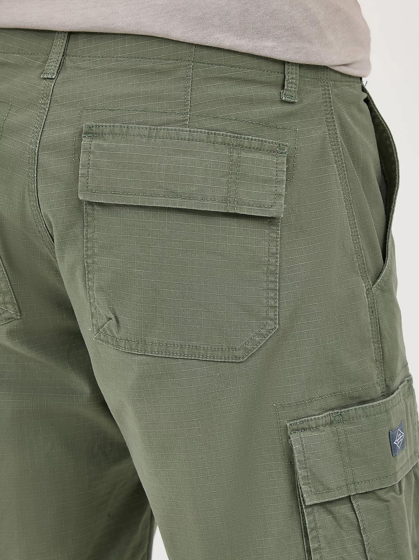 Men's Extreme Motion Carolina Ripstop Cargo Short | Men's Shorts | Lee® Product Image