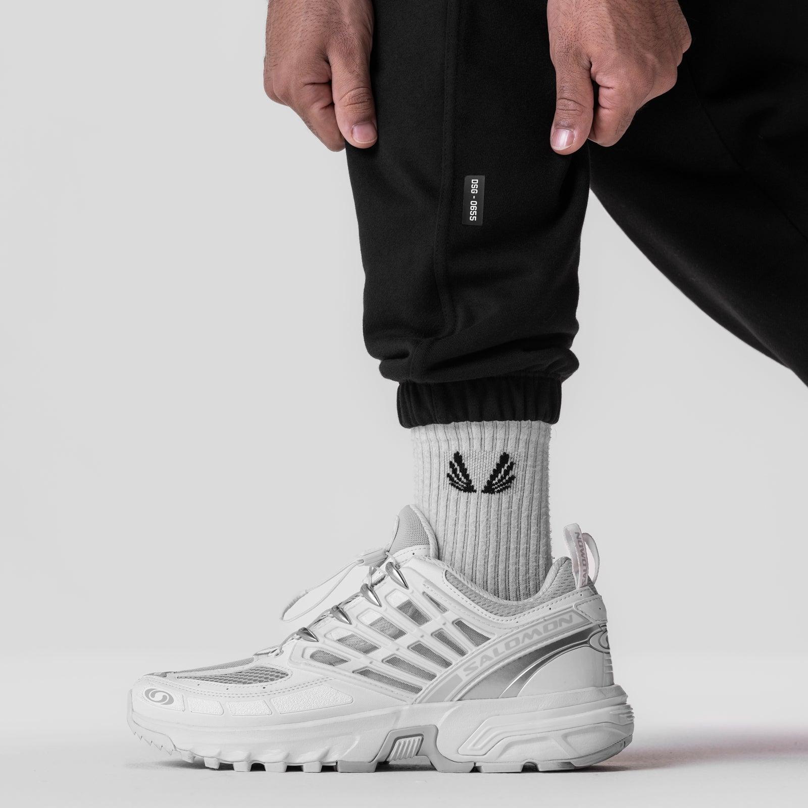 0655. Tech-Terry™ Oversized Sweats - Black "Emblem" Product Image