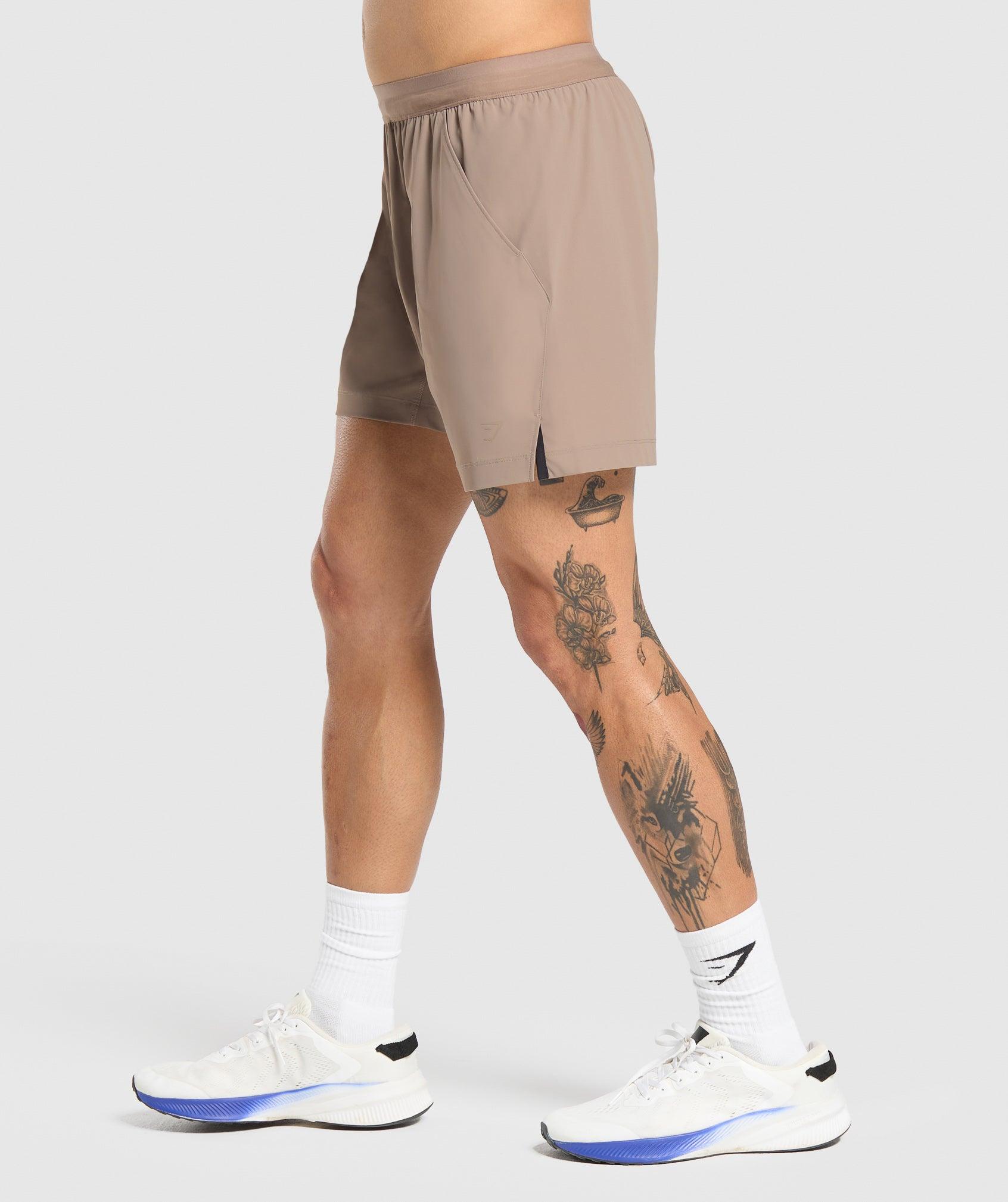 Gymshark Hybrid 6" Shorts - Lifestyle Brown Male Product Image