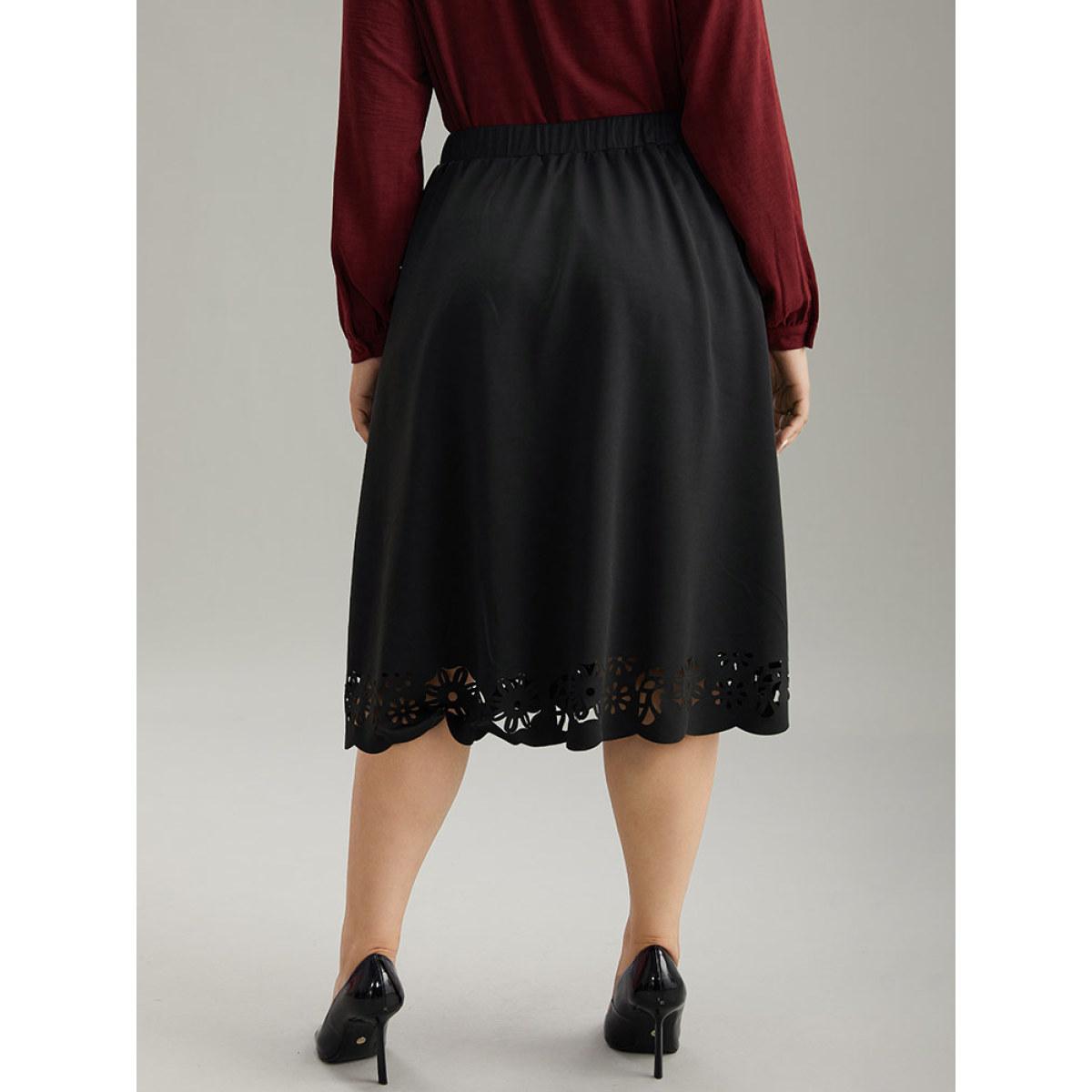 Plus Size Plain Elastic Waist Pocket Laser Cut Skirt Women Black Elegant Plain Low stretch Pocket Dailywear Skirts BloomChic 30/6X Product Image
