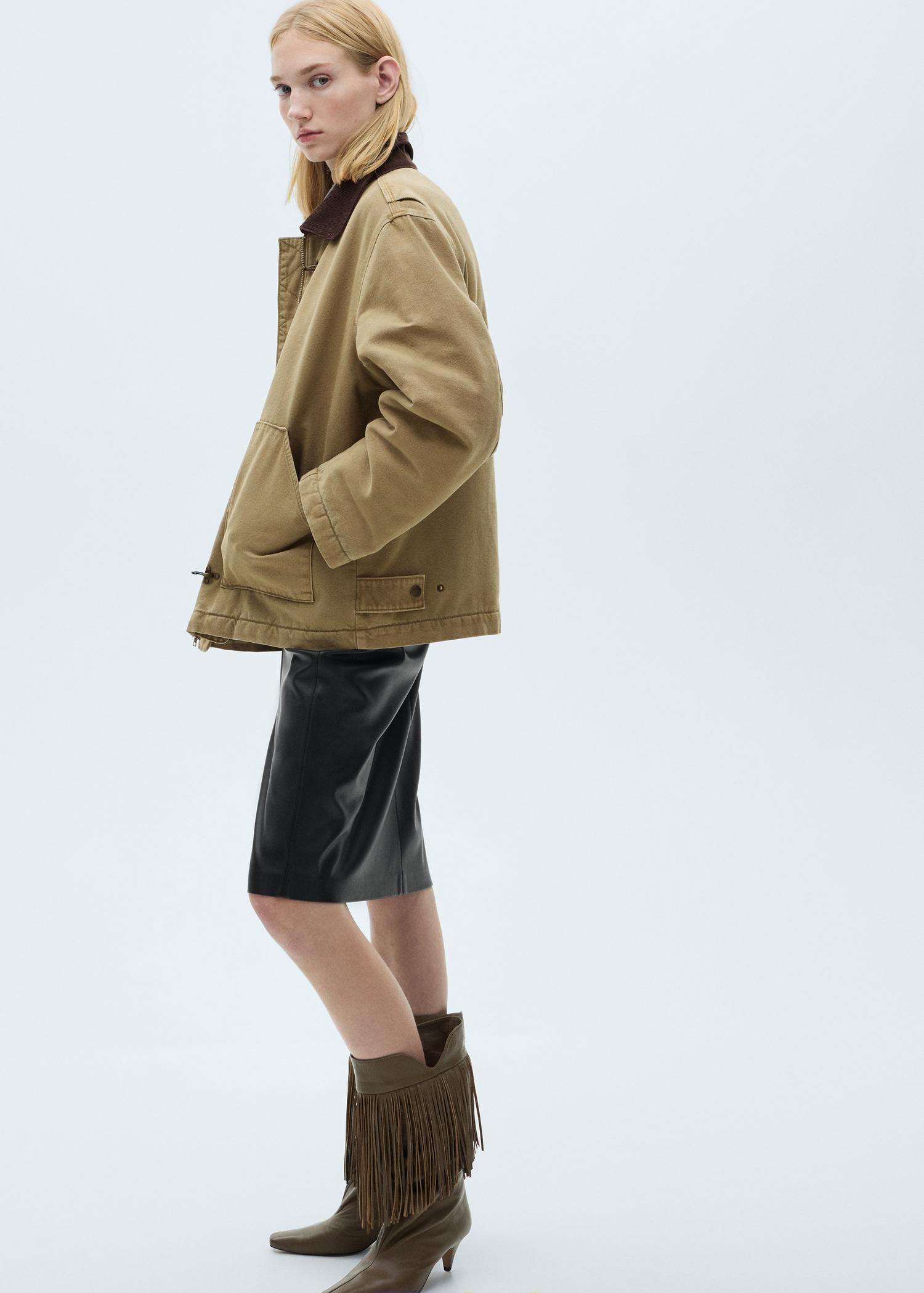 Parka with contrasting collar and pockets - Women | MANGO USA Product Image
