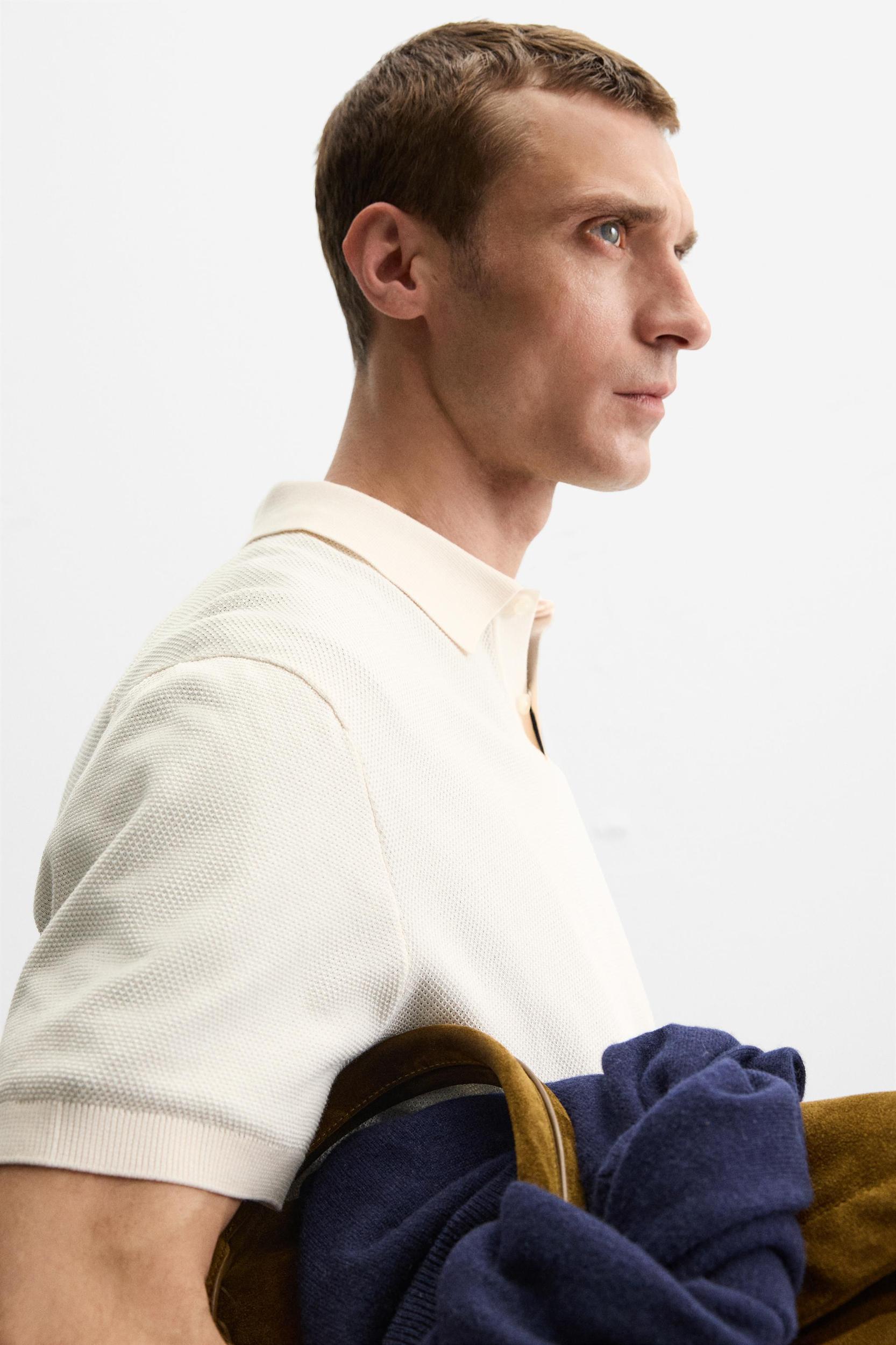 PIQUÉ TEXTURED POLO SHIRT Product Image