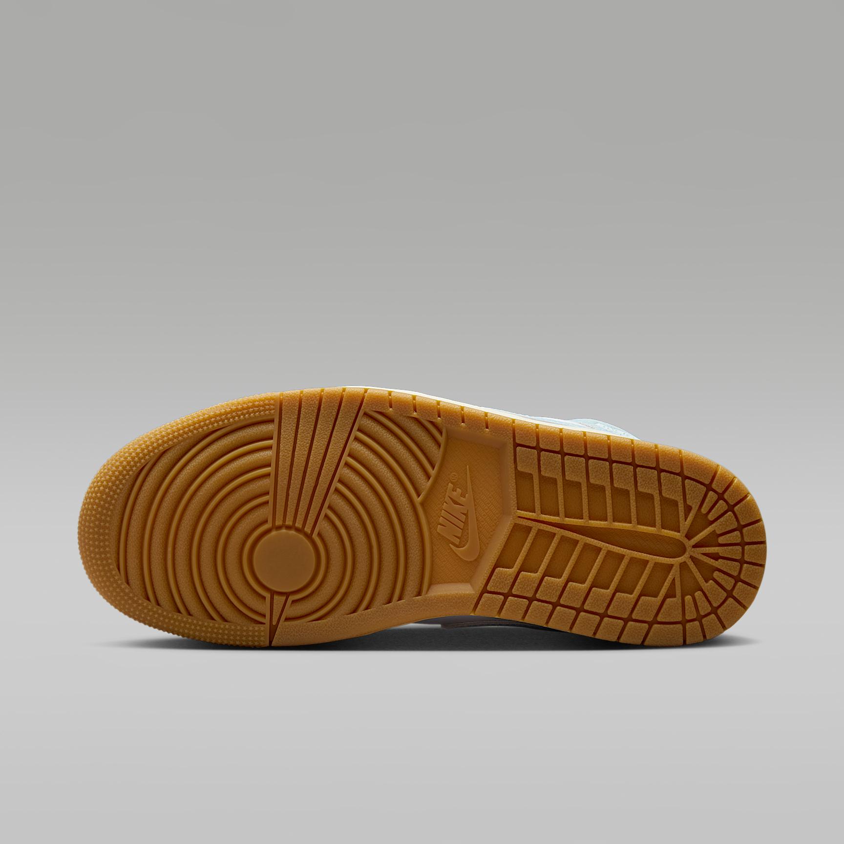 Jordan Womens Jordan Retro 1 Mid SE - Womens Basketball Shoes Worn Blue/Light Gum/White Product Image