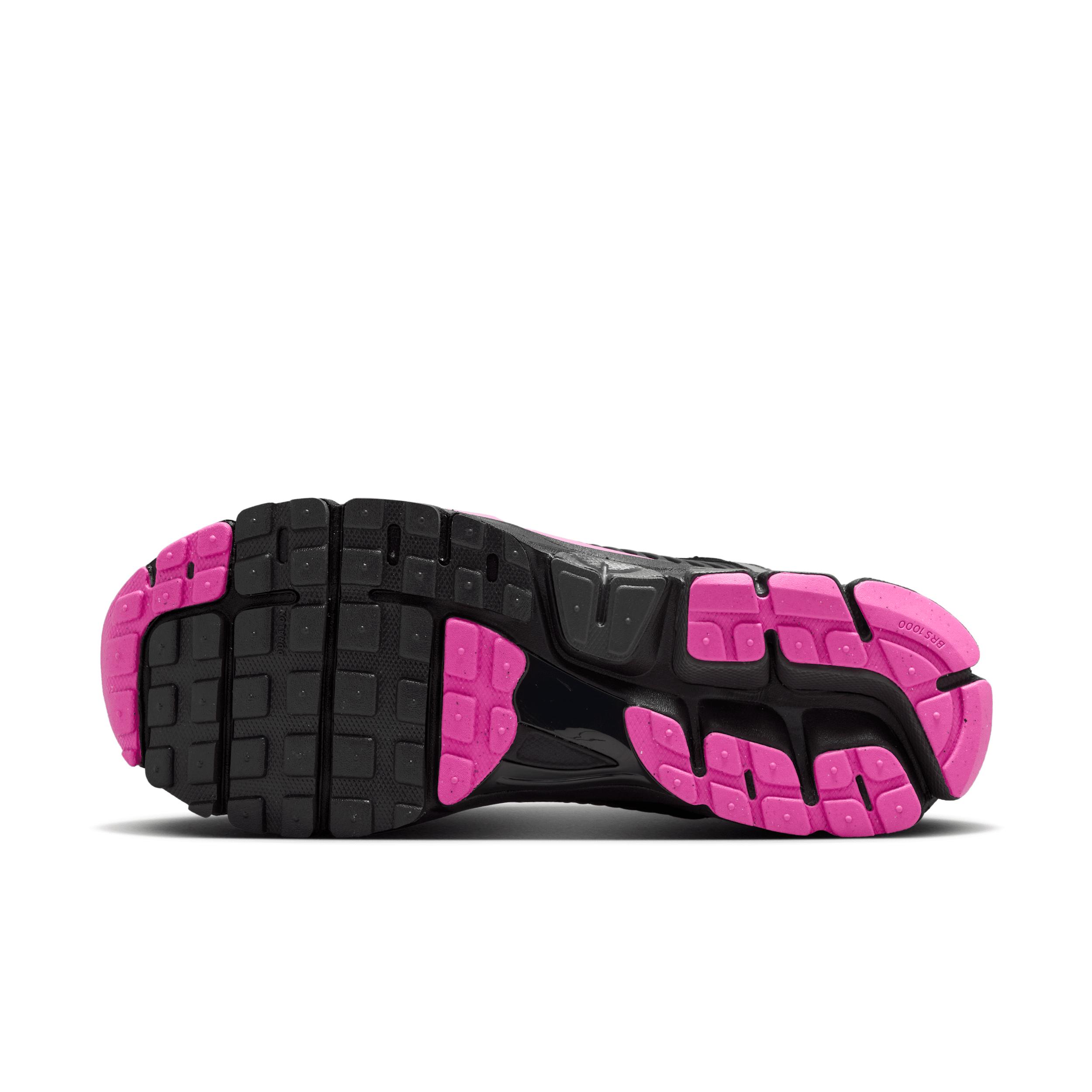 Nike Men's Zoom Vomero 5 Shoes Product Image