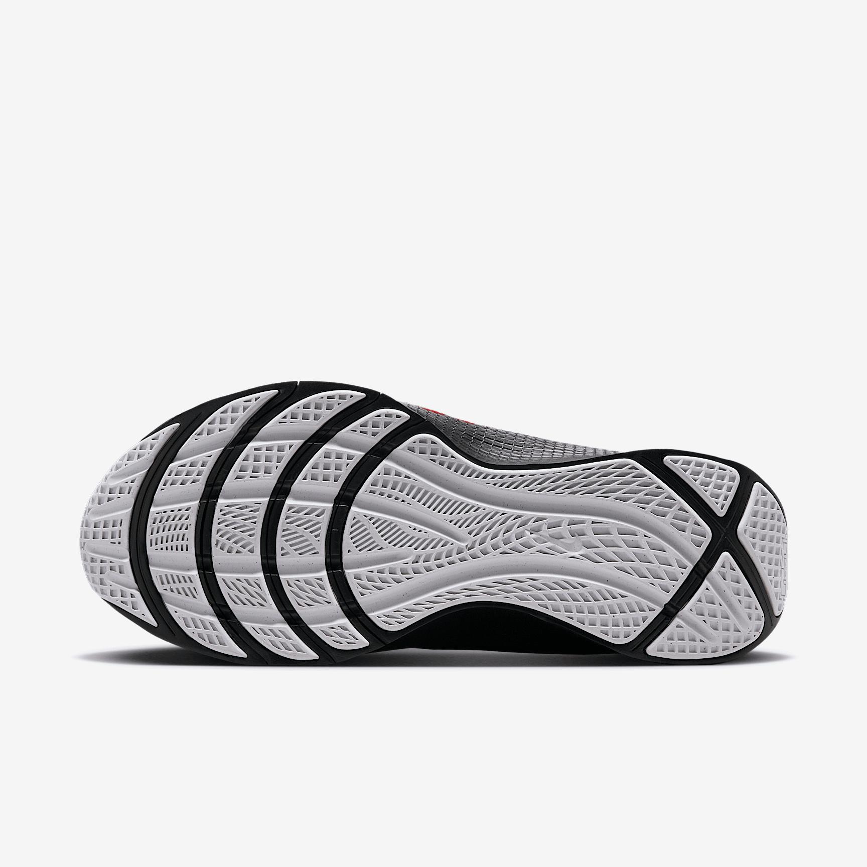 Nike Men's LeBron TR 1 Workout Shoes Product Image