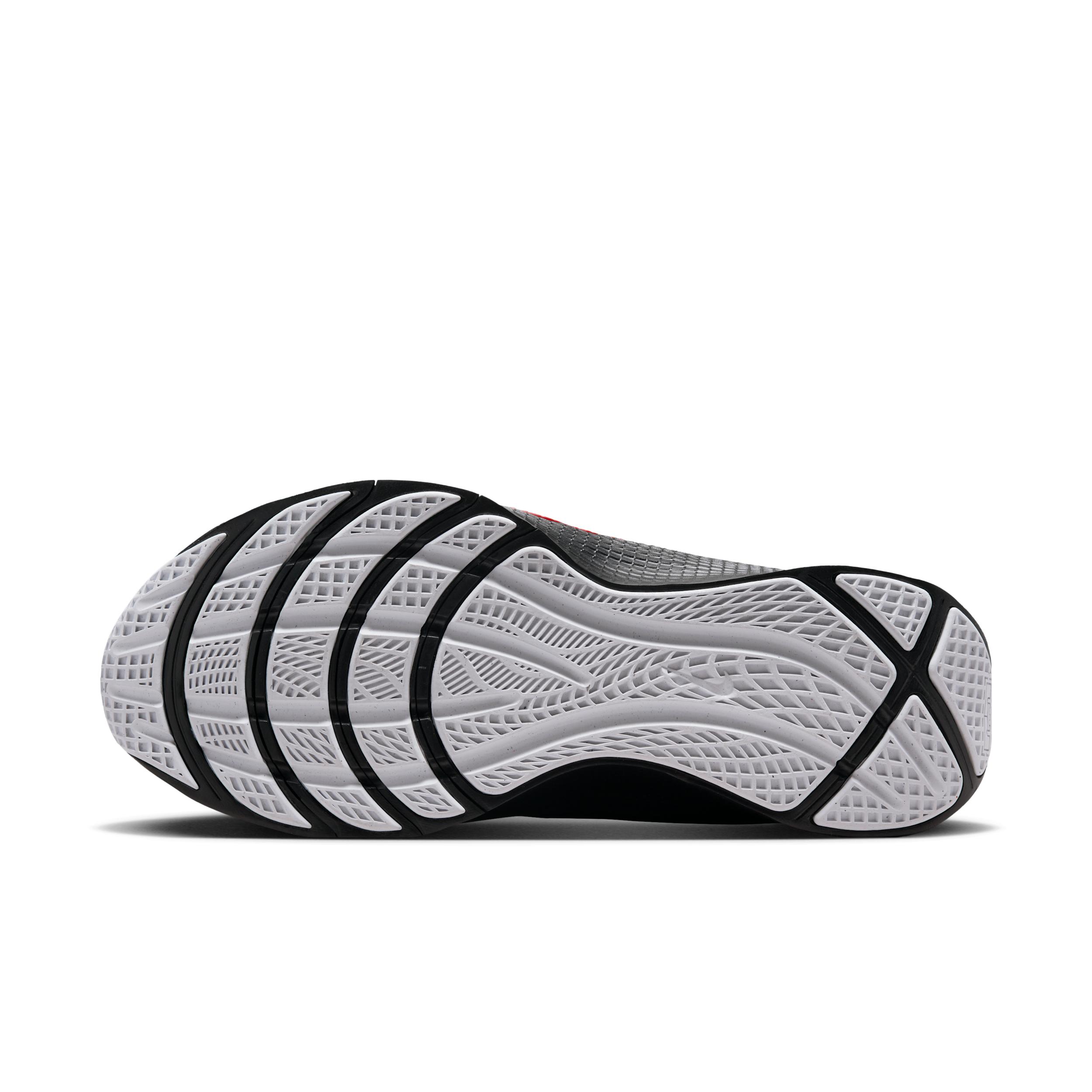 Nike Men's LeBron TR 1 Workout Shoes Product Image