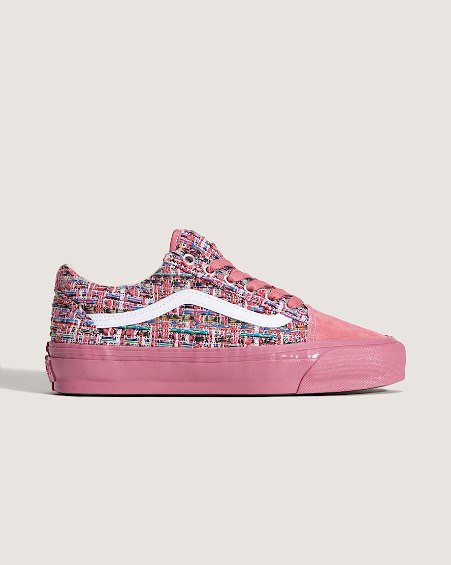 Premium Old Skool Shoe in Mauvewood Pink| Vans US Product Image