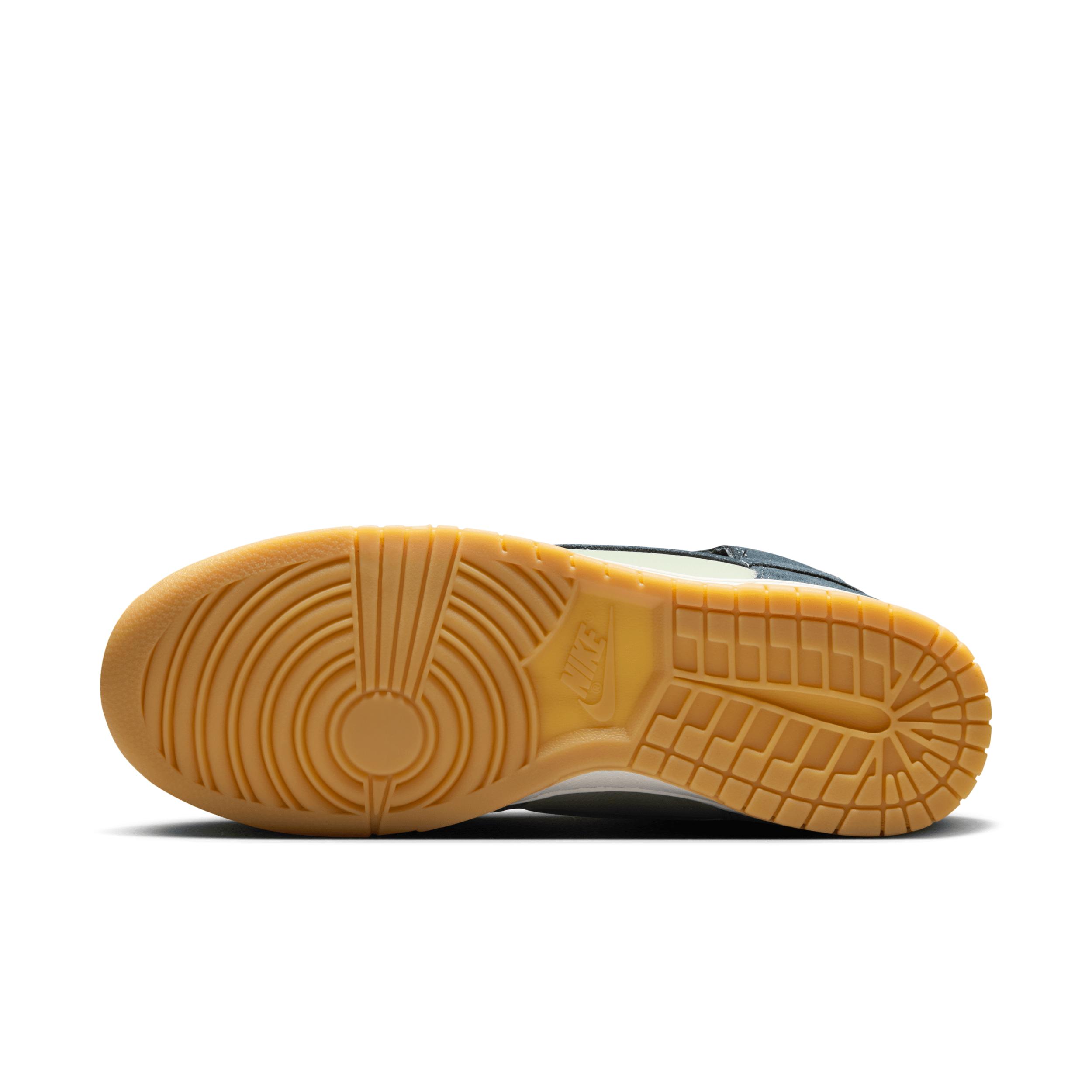 Nike Dunk High Retro Casual Shoes (Mens Sizing) Product Image