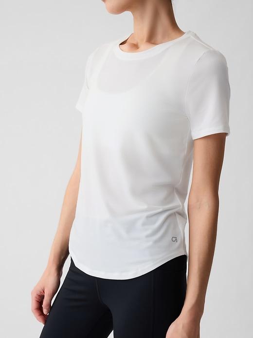 GapFit Breathe T-Shirt Product Image