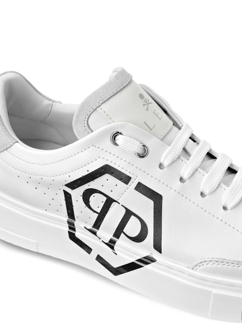 logo-detailed leather sneakers Product Image