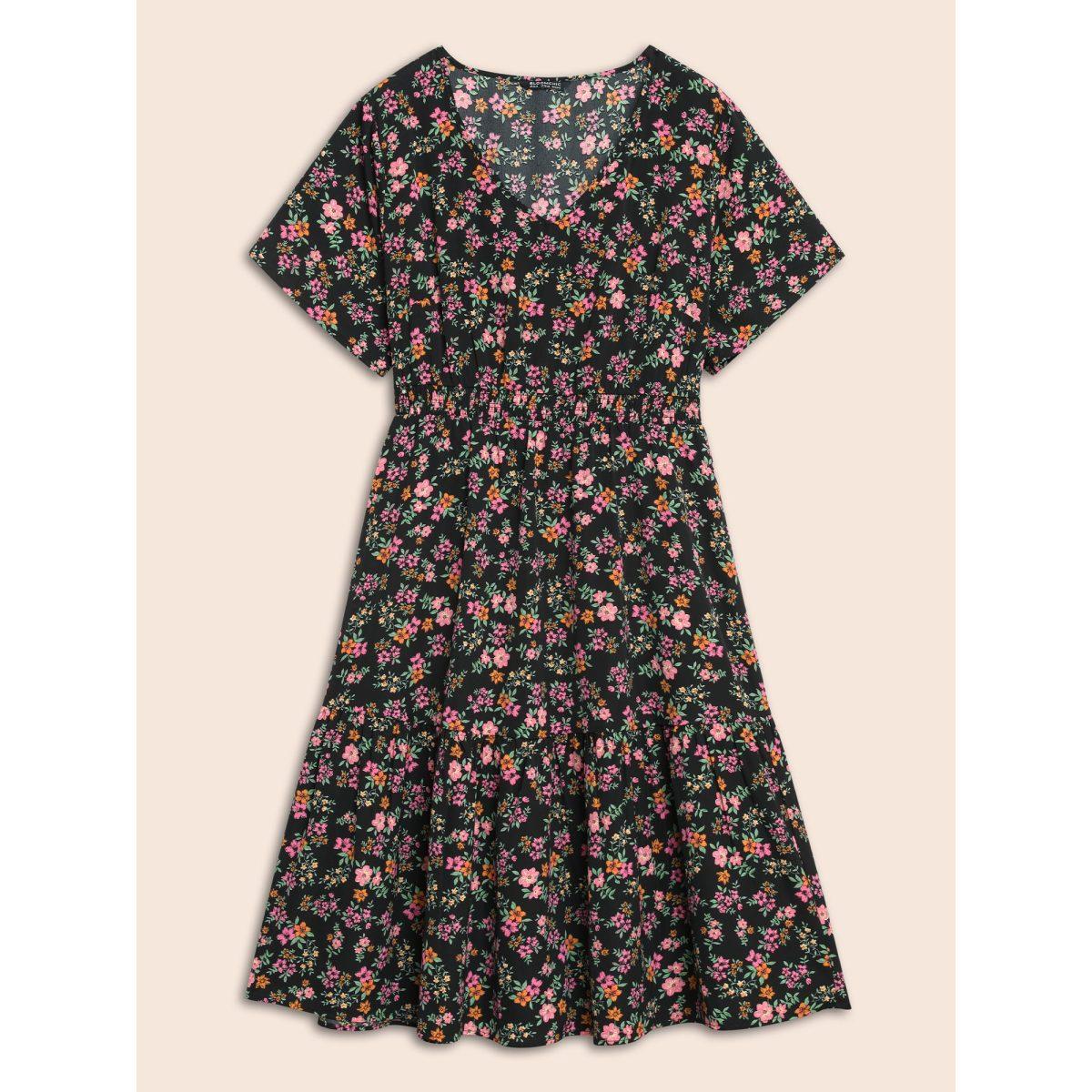 Plus Size V Neck Ditsy Floral Shirred Dress Black Women Elegant Shirred V-neck Short sleeve Curvy BloomChic 12/L Product Image