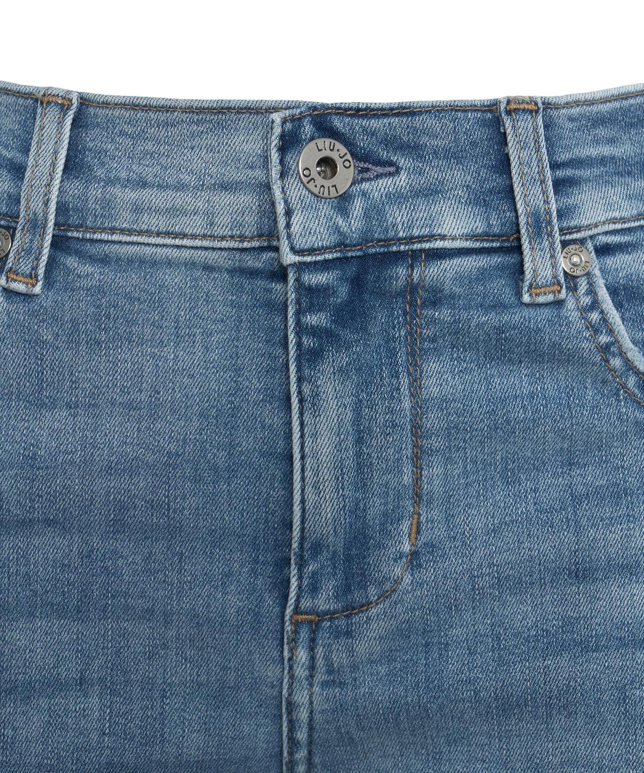 Low-waist boyfriend jeans Product Image
