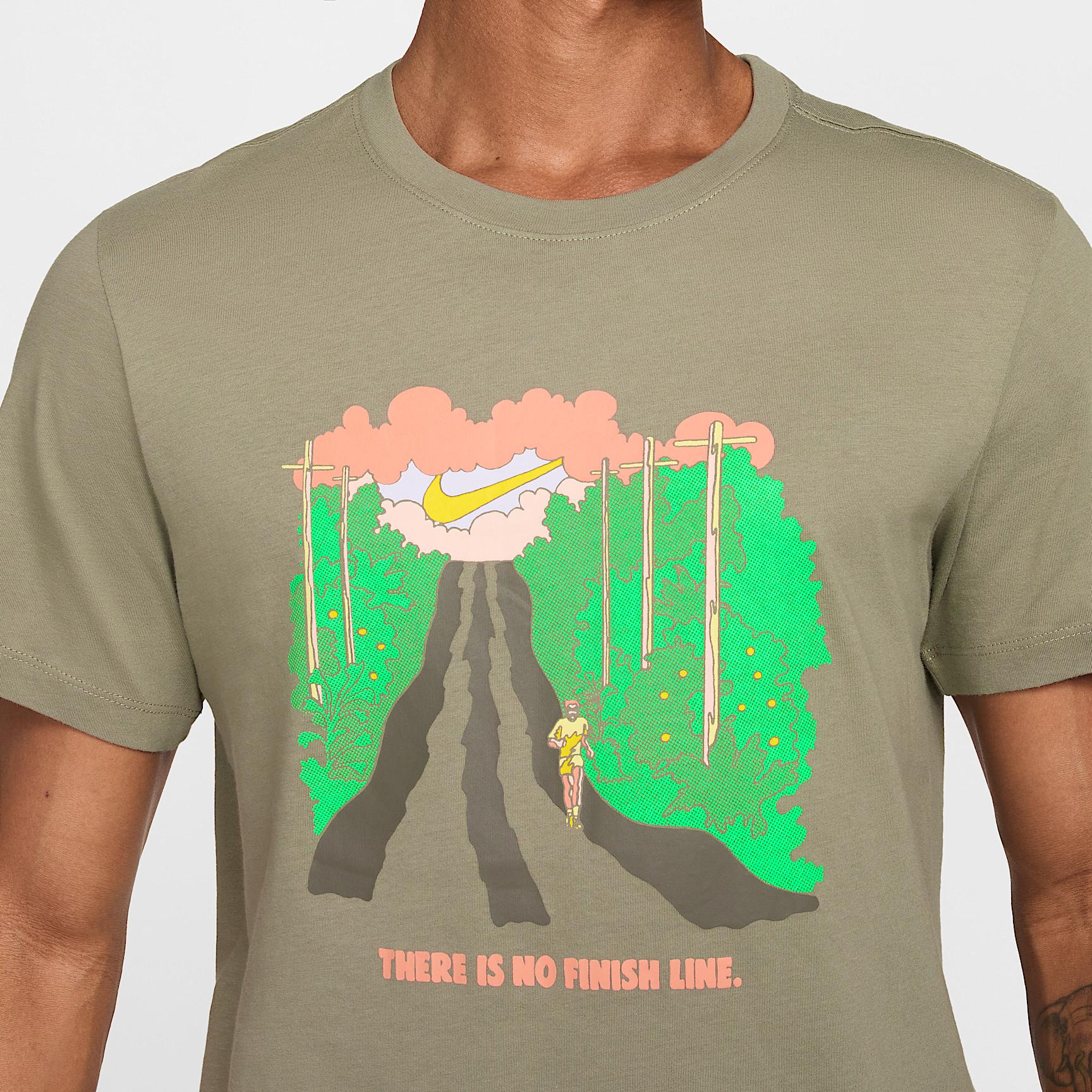 Nike Men's Running T-Shirt Product Image