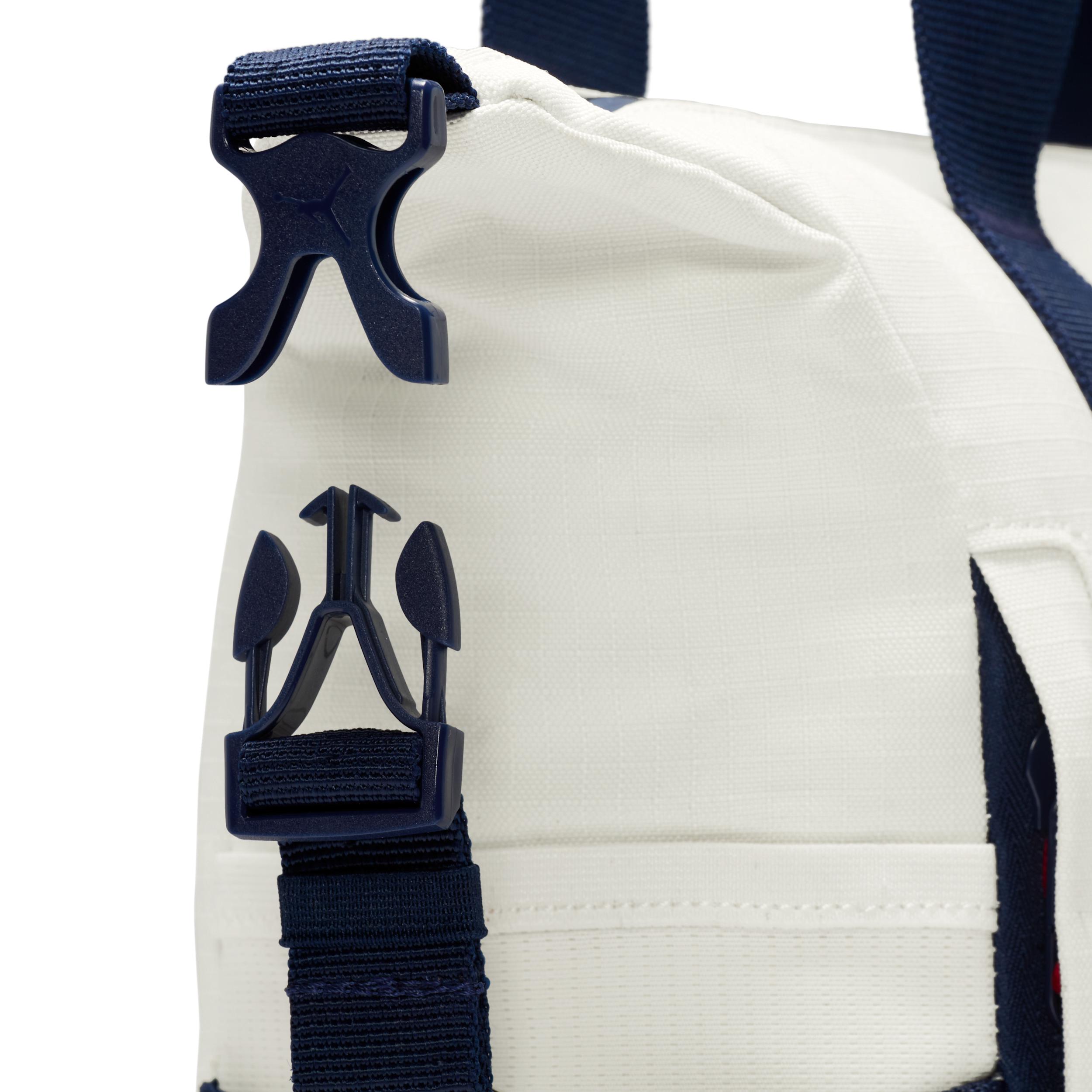 Jordan Tote Bag (40L) Product Image