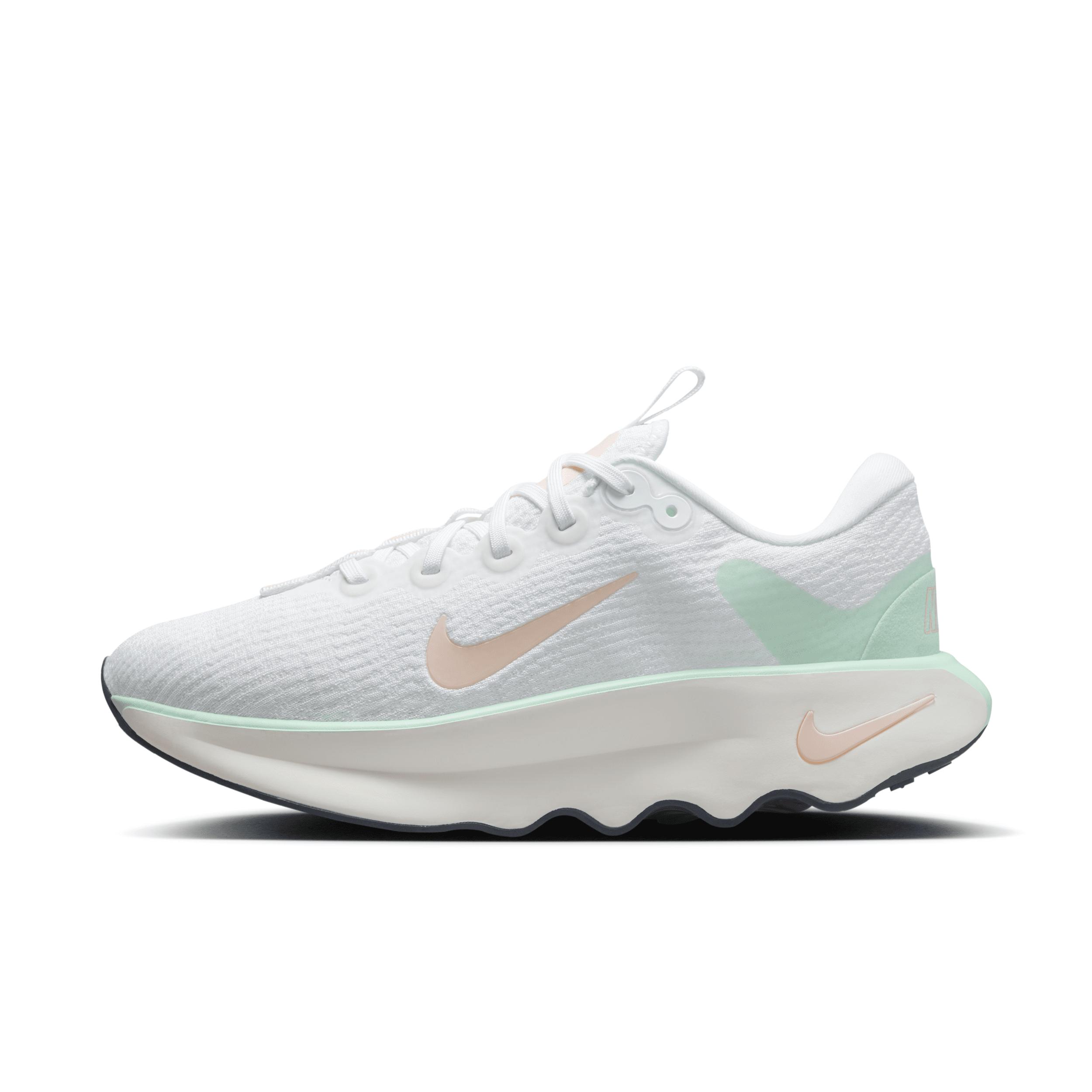 Nike Women's Motiva Walking Shoes Product Image