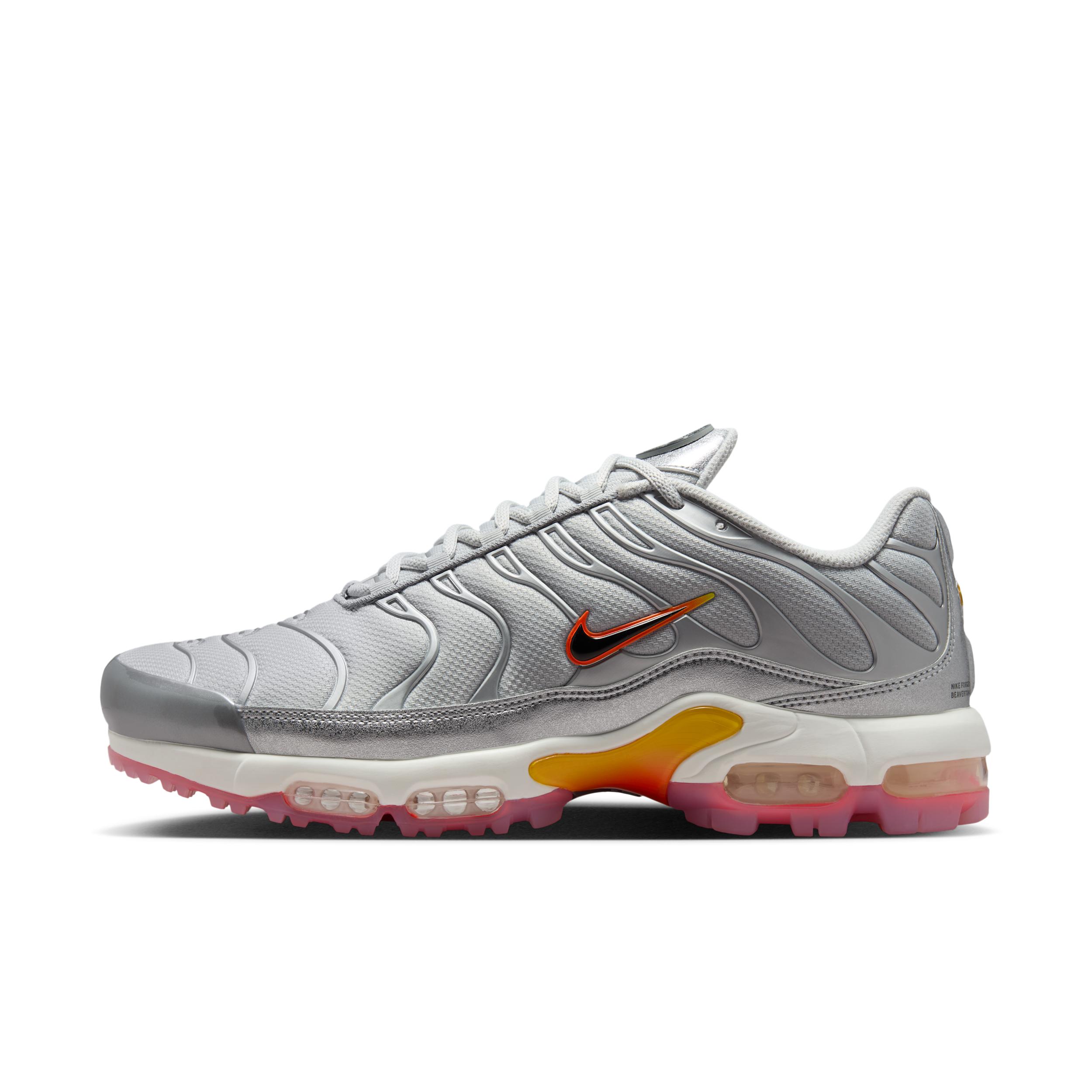 Nike Men's Air Max Plus G Golf Shoes Product Image