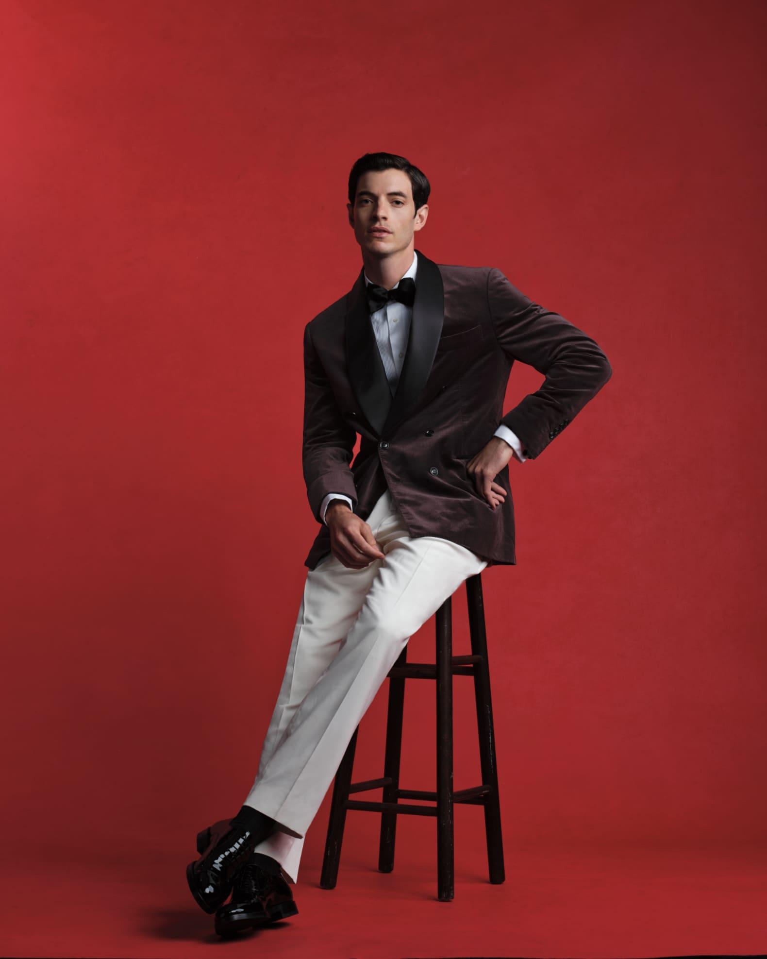 Men's Velvet Satin-Lapel Double-Breasted Dinner Jacket Product Image