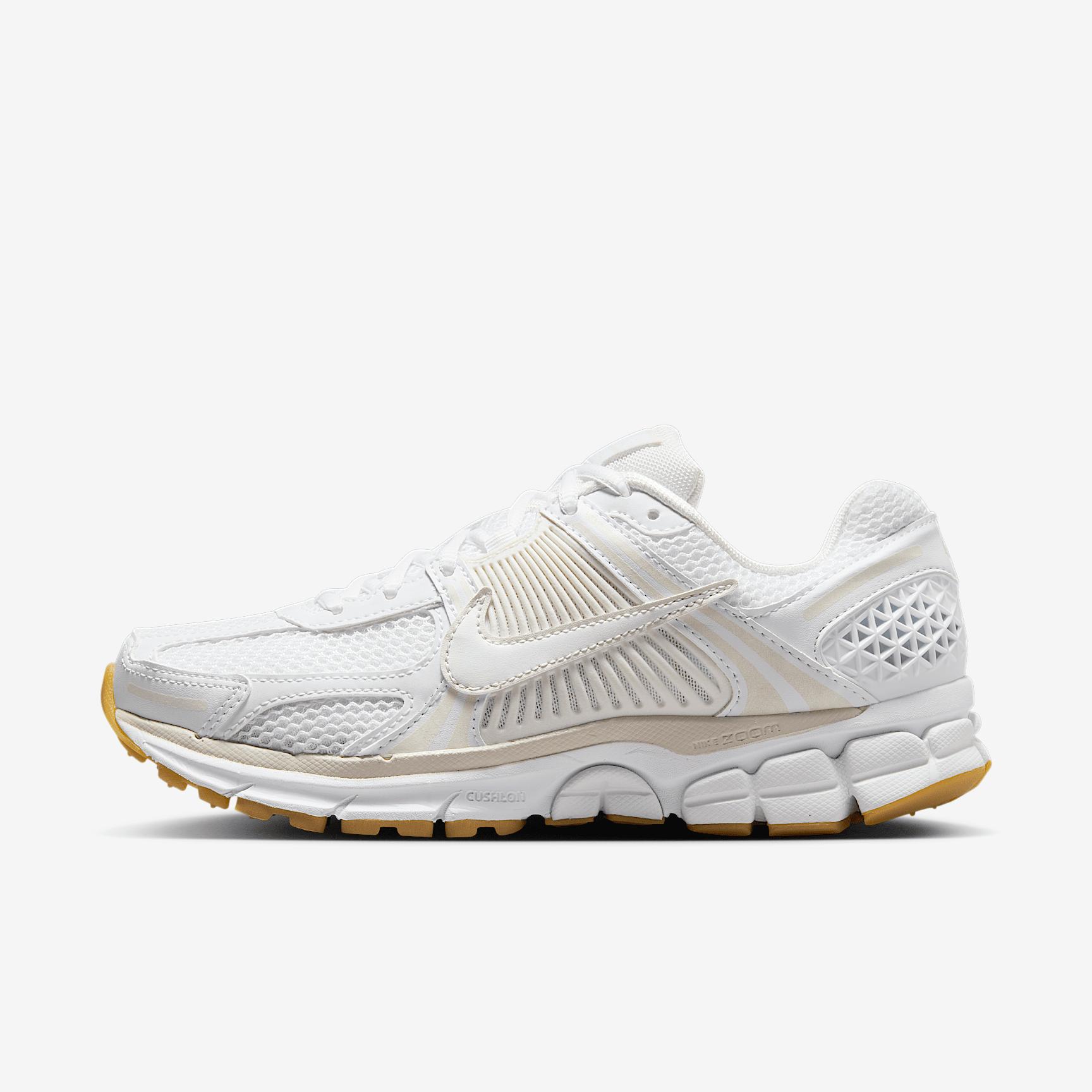 Nike Womens Zoom Vomero 5 Shoes with Reflective Accents | FJ2028-104 Product Image