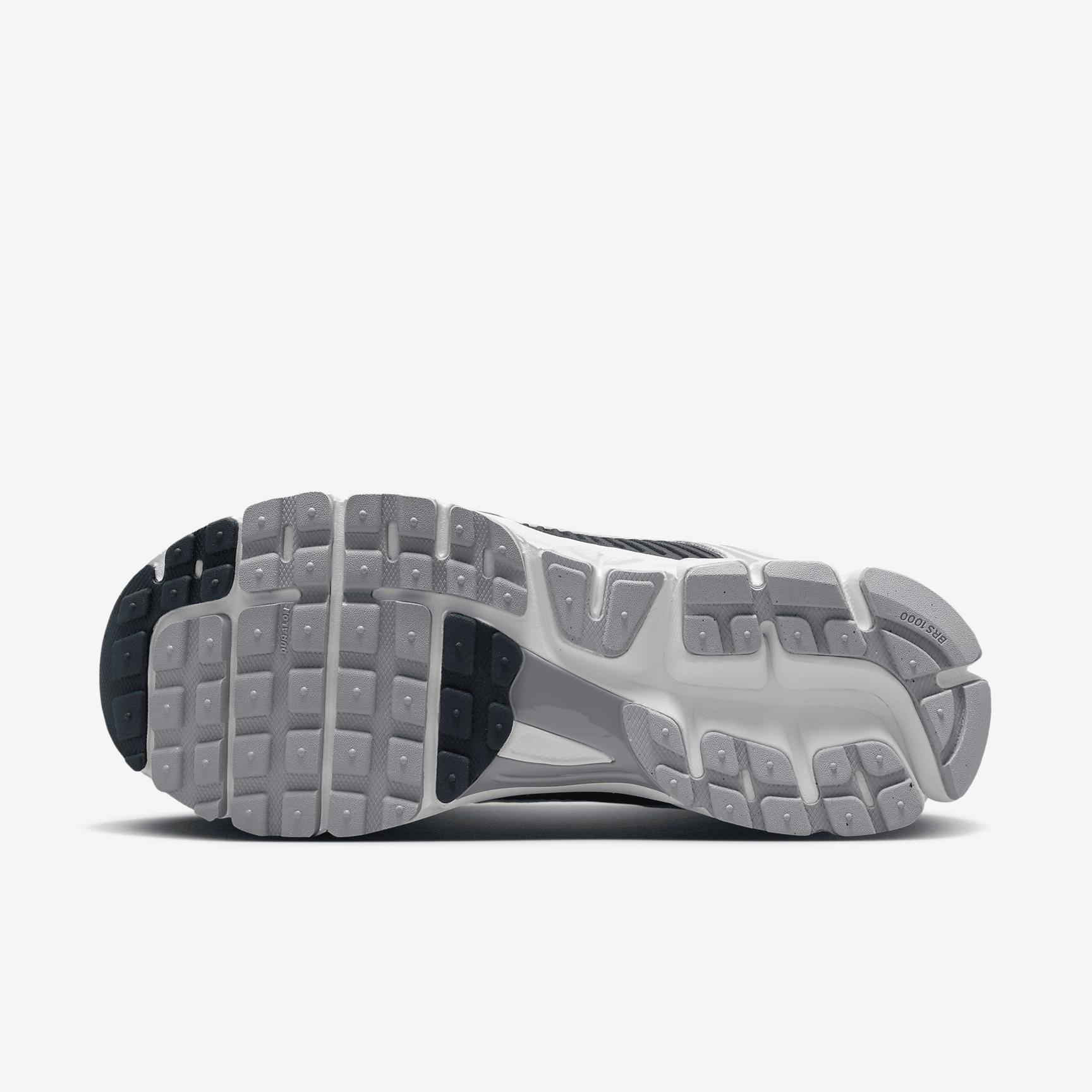 Nike Zoom Vomero 5 Women's Shoes Product Image