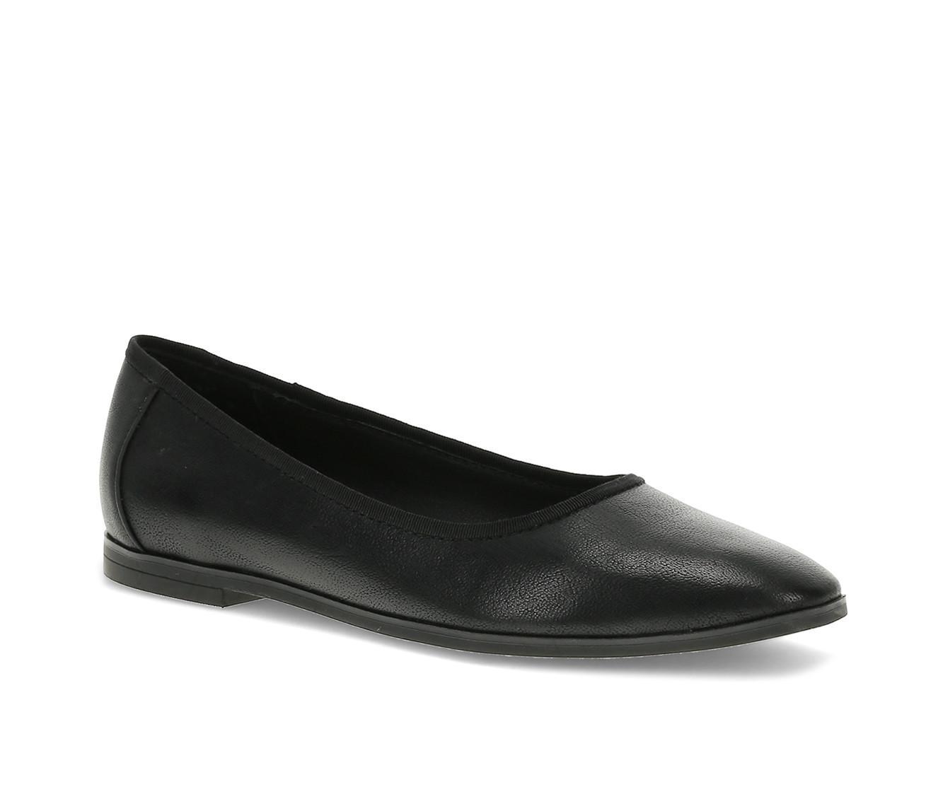 Women's Baretraps Tania Flats Product Image