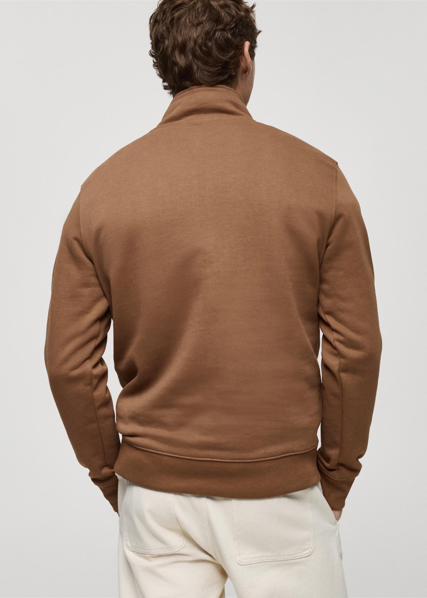 Regular-fit zipper-neck sweatshirt - Men | MANGO USA Product Image