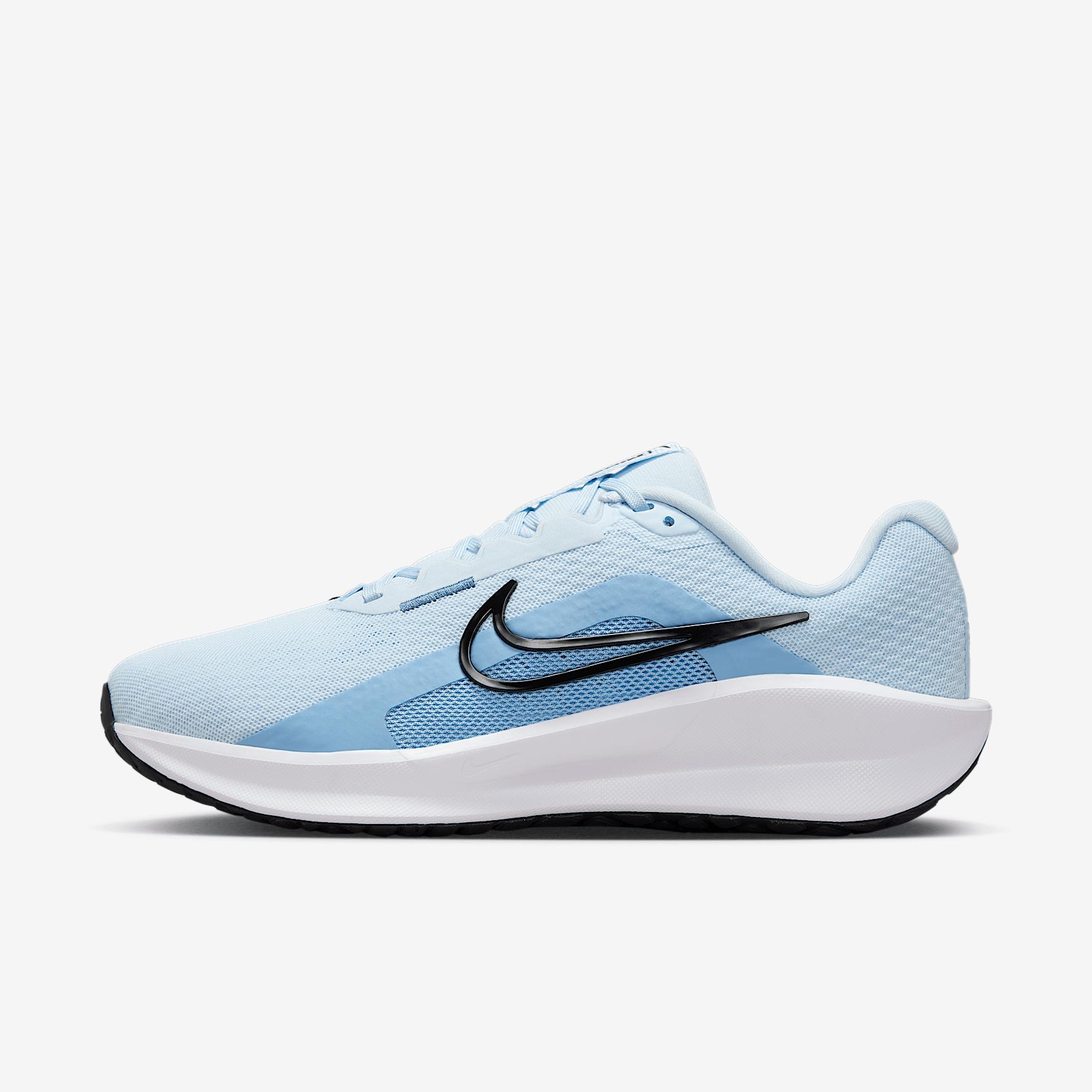 Nike Downshifter 13 Women's Road Running Shoes (Extra Wide) Product Image