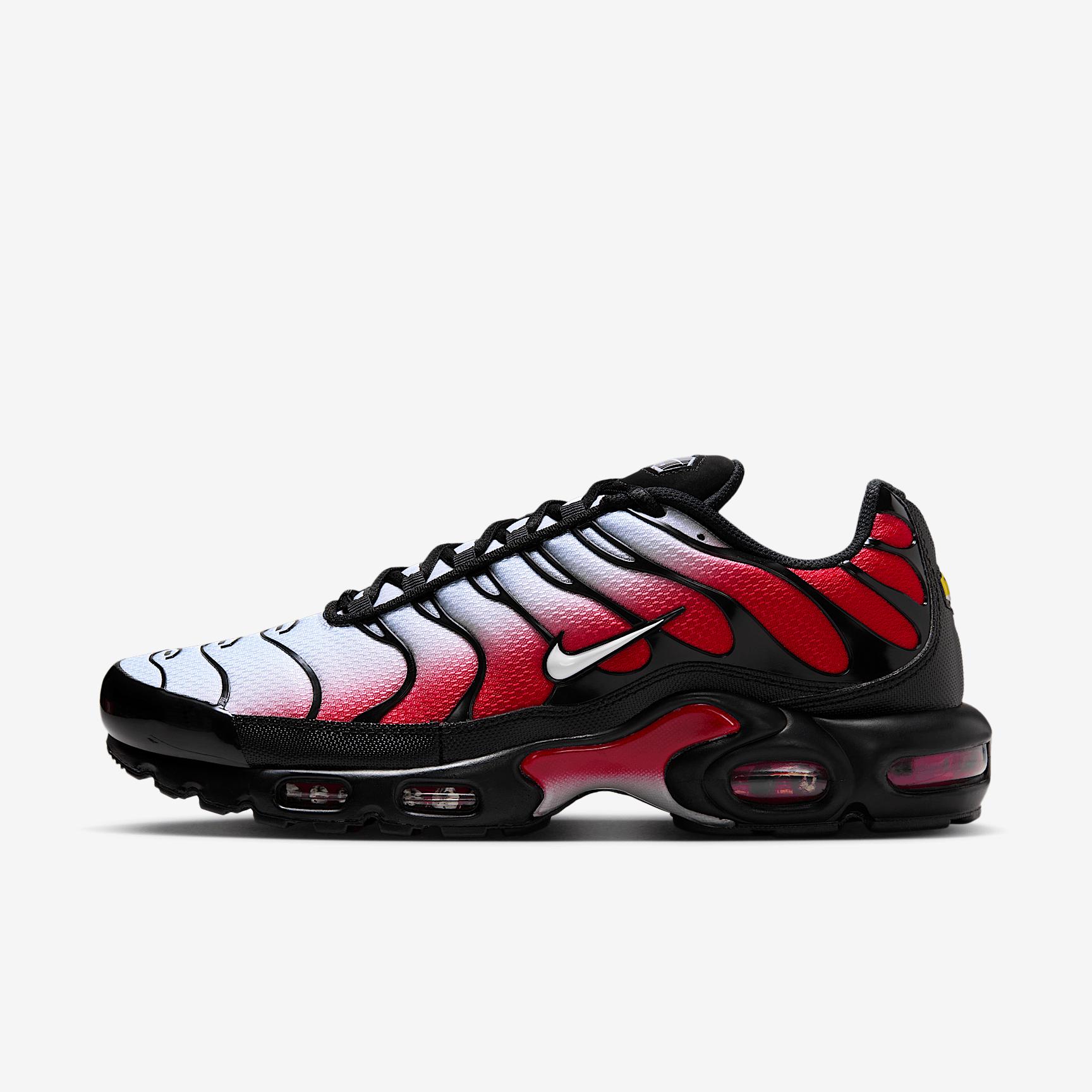 Nike Men's Air Max Plus Shoes Product Image