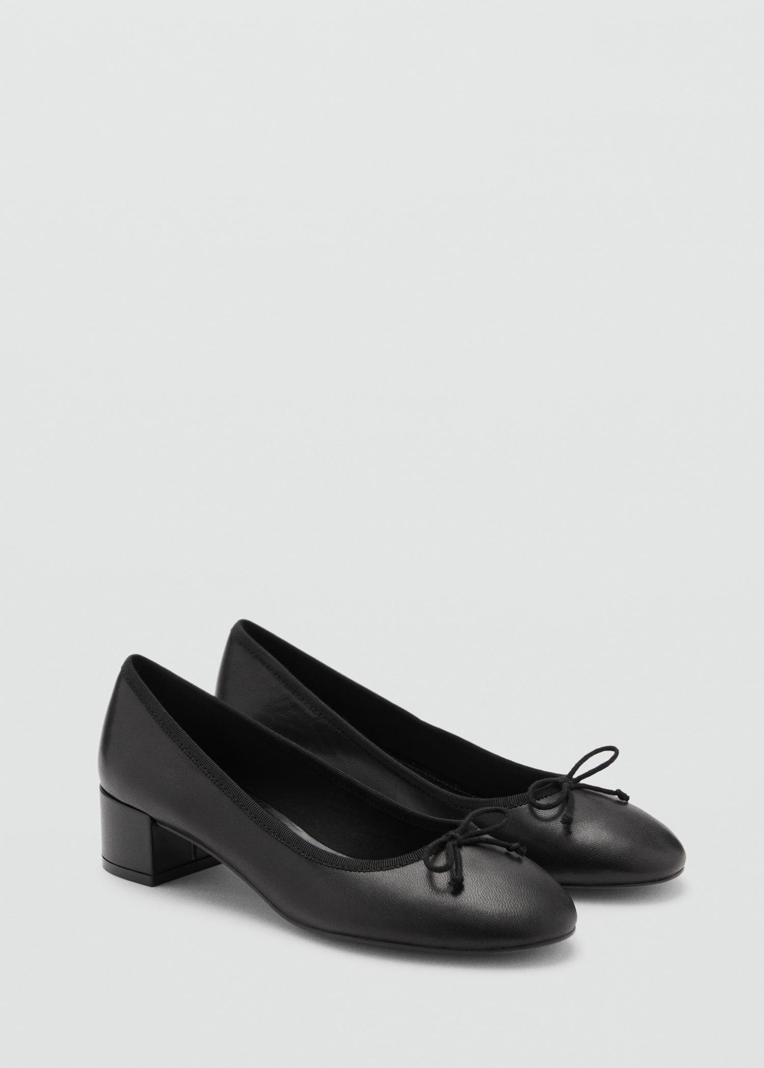 Heeled ballet flats with leather bow - Women | MANGO USA Product Image
