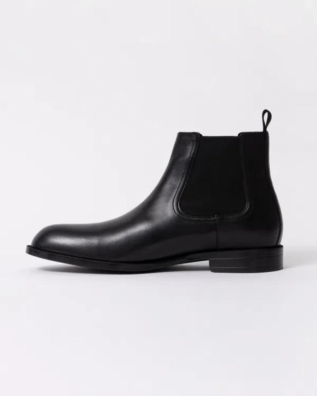HUGO BOSS Tayil Mens Leather Chelsea Boots In Black Product Image