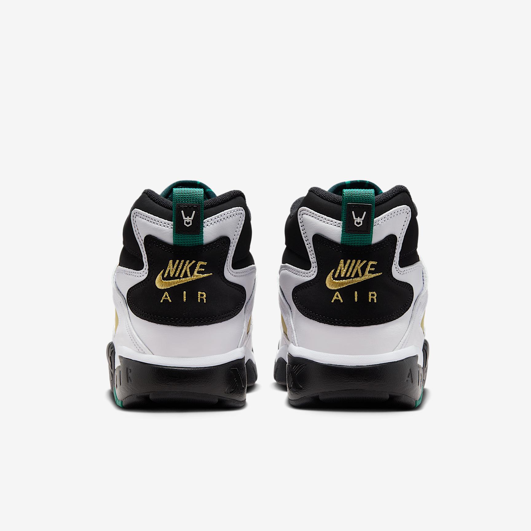 Nike Air Diamond Turf '93 Men's Shoes Product Image