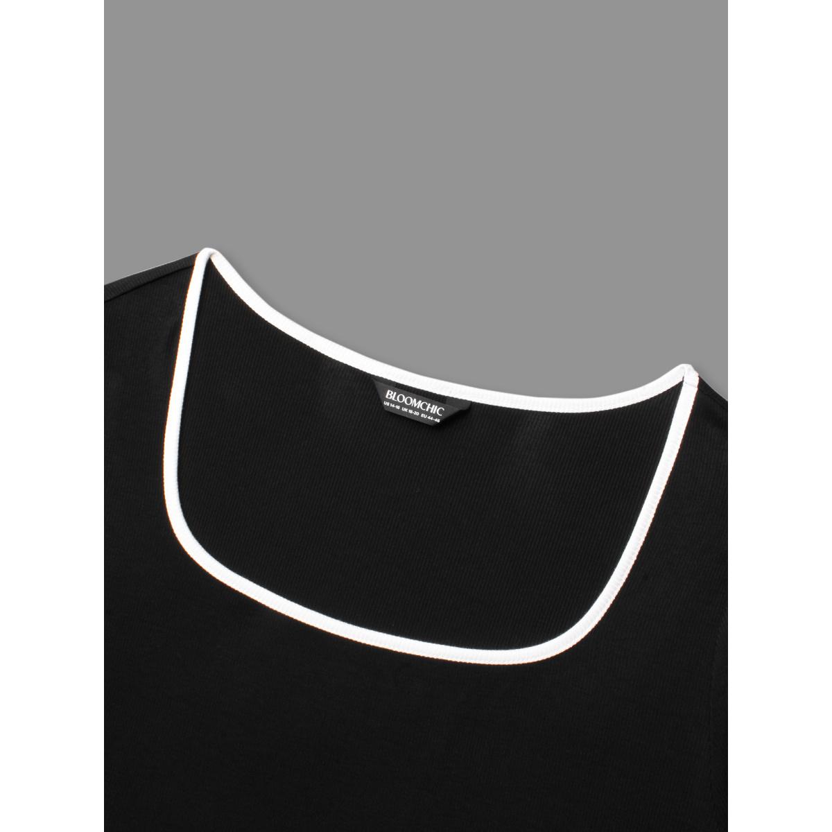 Plus Size Square Neck Contrast Trim T-shirt Black Women Casual Texture Square Neck Bodycon Everyday T-shirts BloomChic 30/6X Product Image