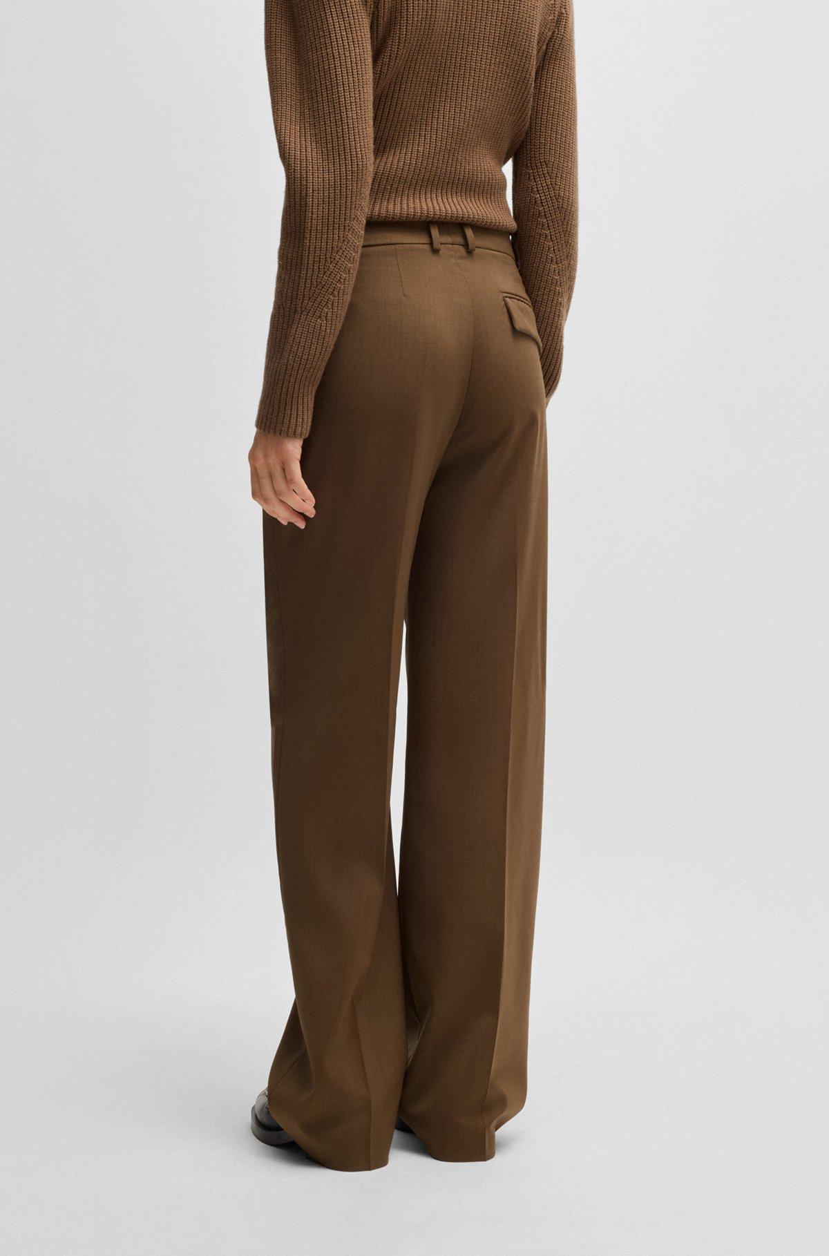Straight-leg trousers in wool Product Image
