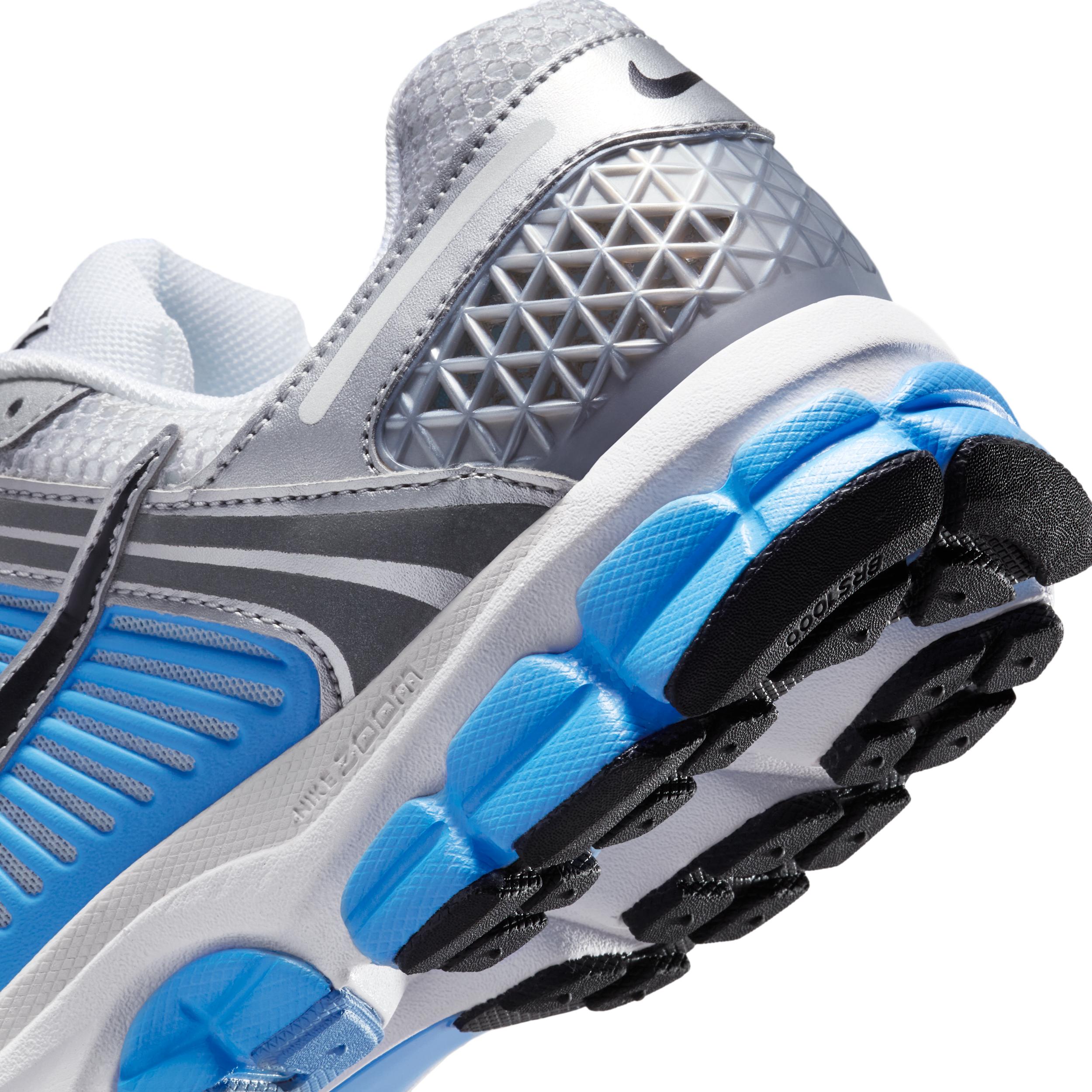 Nike Men's Zoom Vomero 5 Shoes Product Image