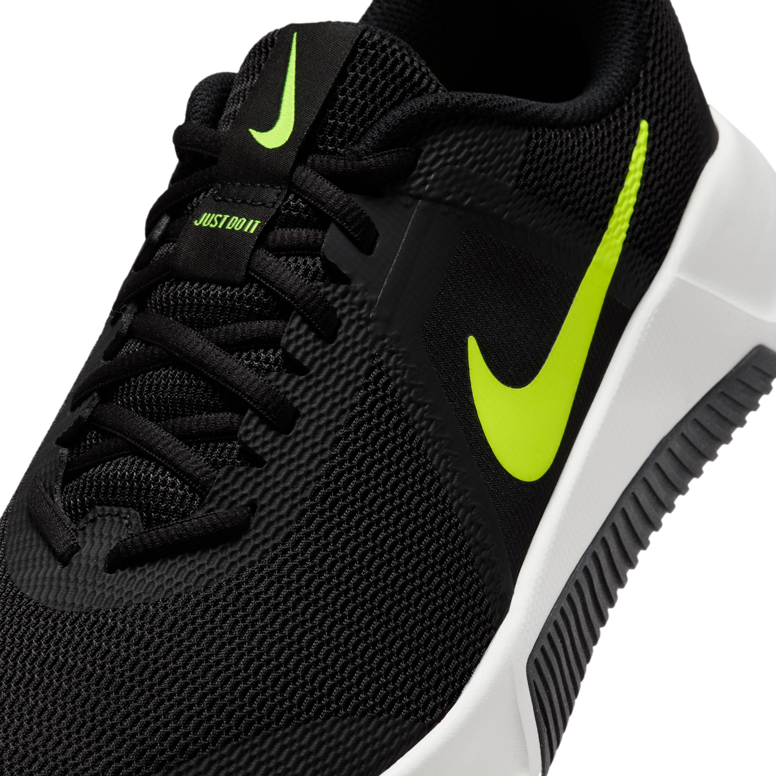 Nike MC Trainer 3 Men's Workout Shoes Product Image