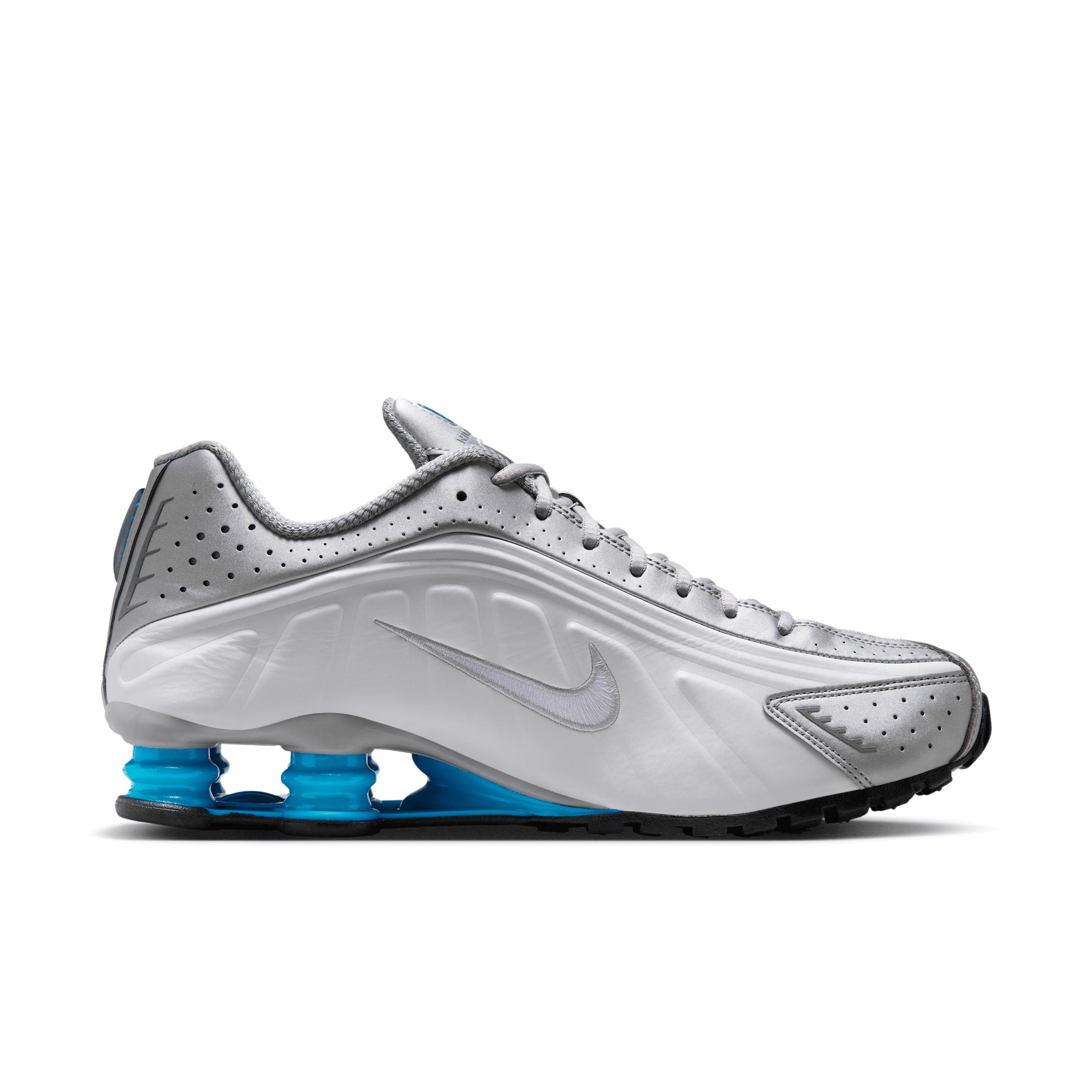 Nike Men's Shox R4 Shoes Product Image