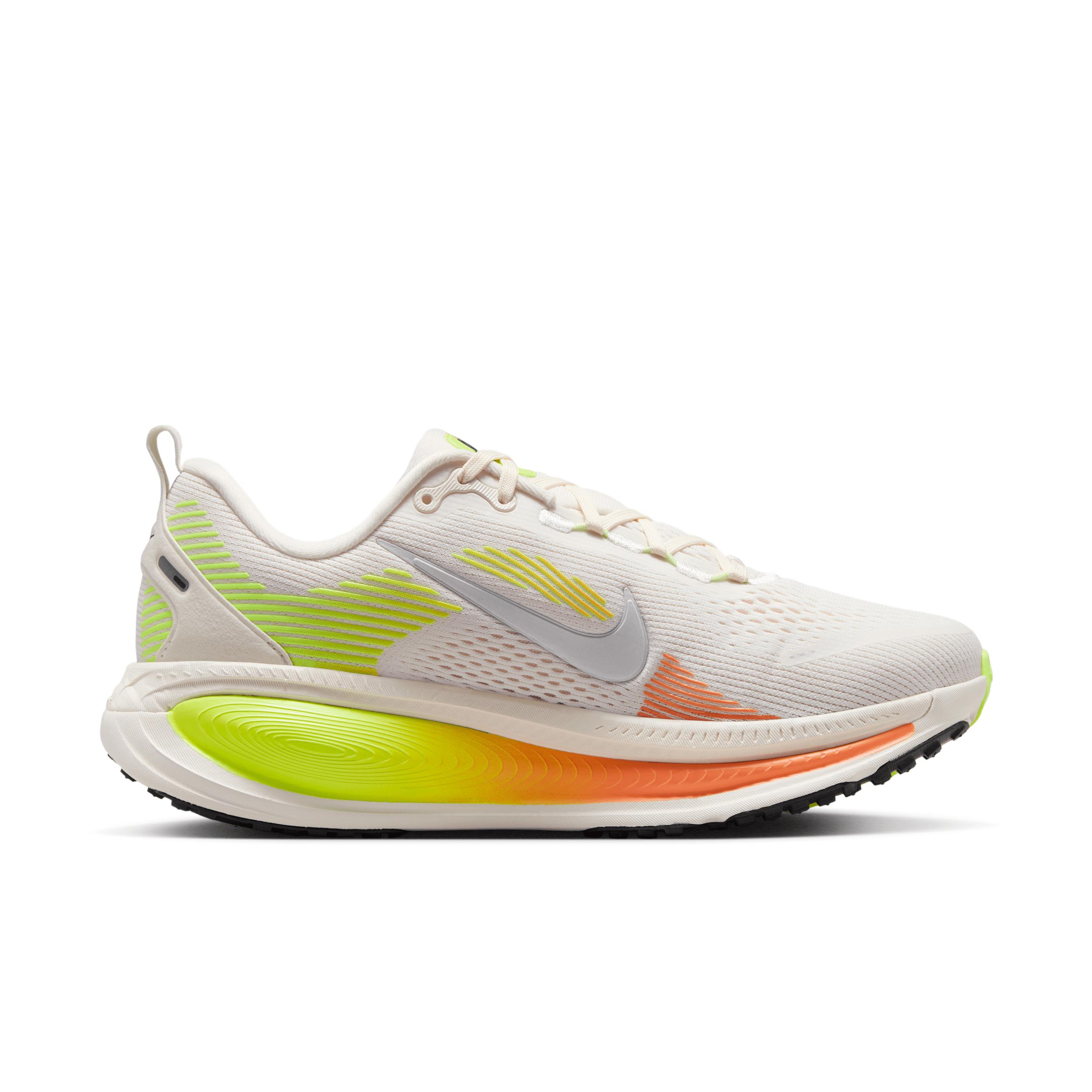 Nike Women's Vomero 18 Road Running Shoes Product Image
