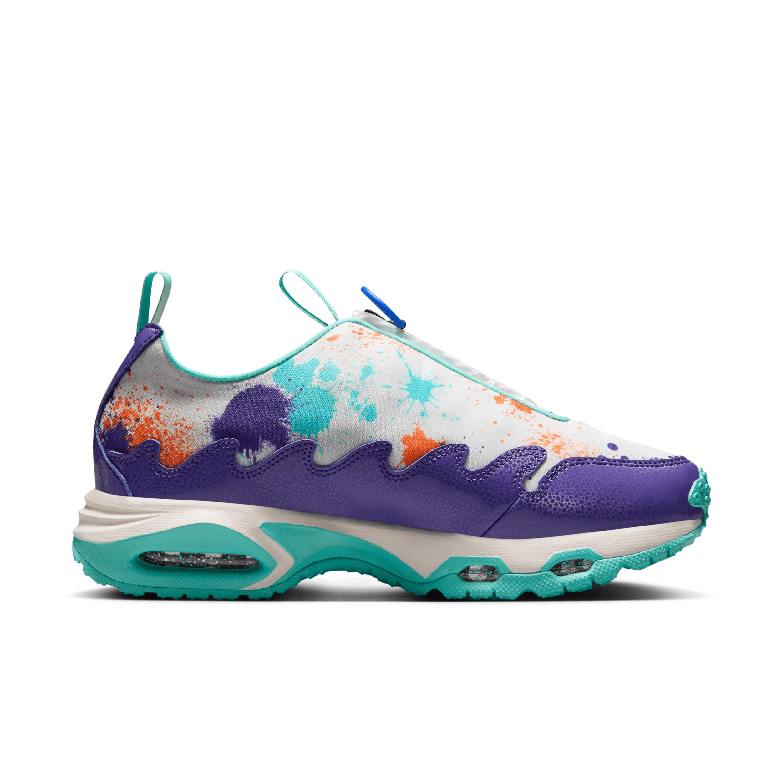 Nike Womens Air Max SNDR x Doernbecher Freestyle Quin Shoes | IB6068-920 Product Image