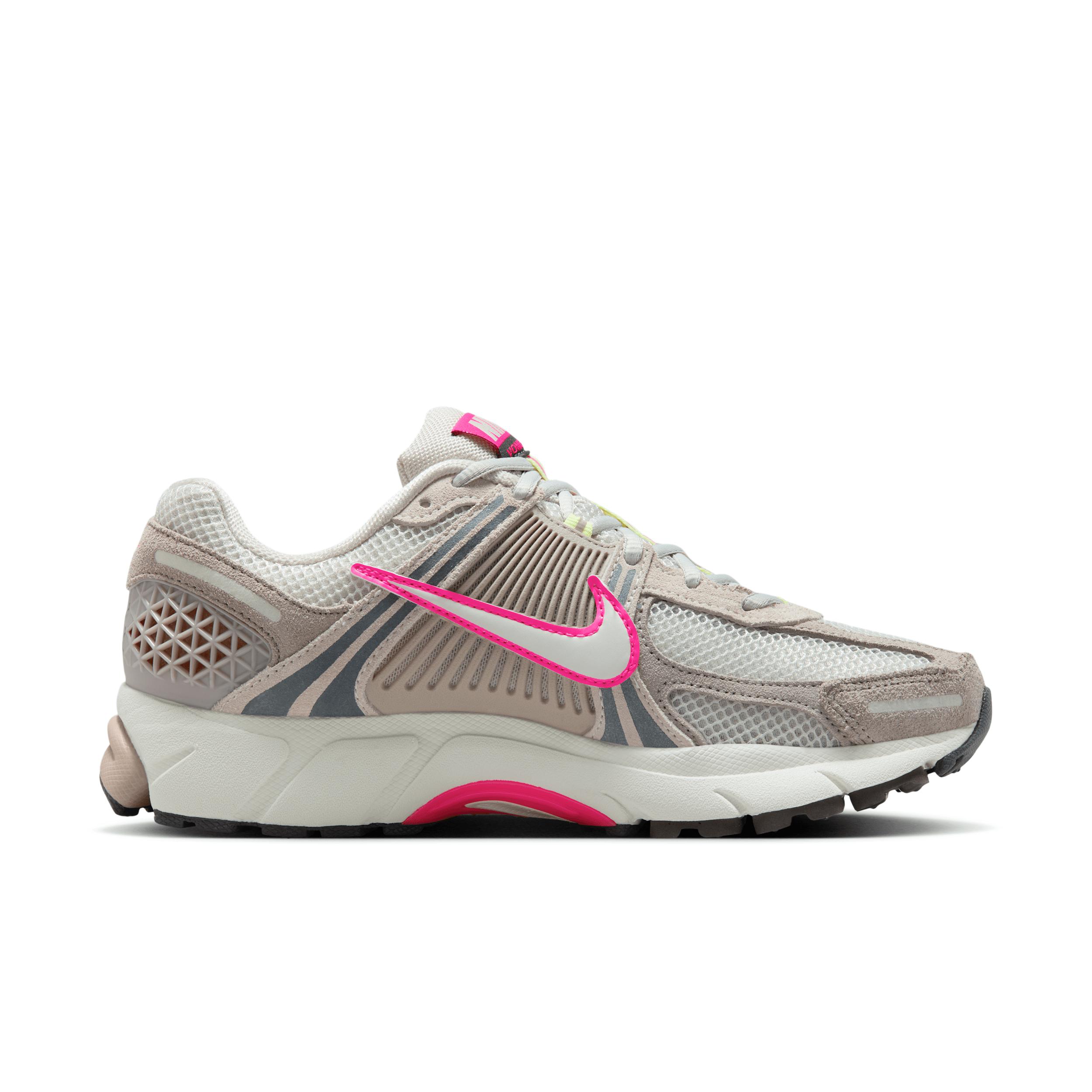 Nike Women's Zoom Vomero 5 Shoes Product Image