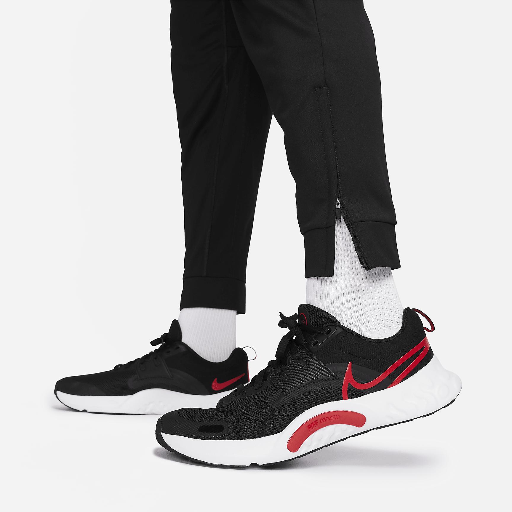 Nike Mens Totality Dri-FIT Tapered Versatile Pants | FB7509-010 Product Image