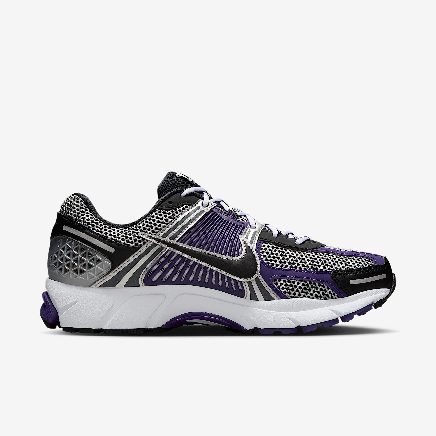 Nike Mens Zoom Vomero 5 Shoes | IM2220-095 Product Image