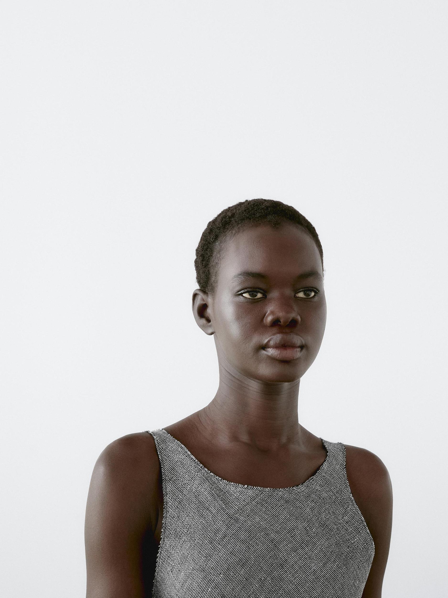 Linen fluid sleeveless dress Product Image